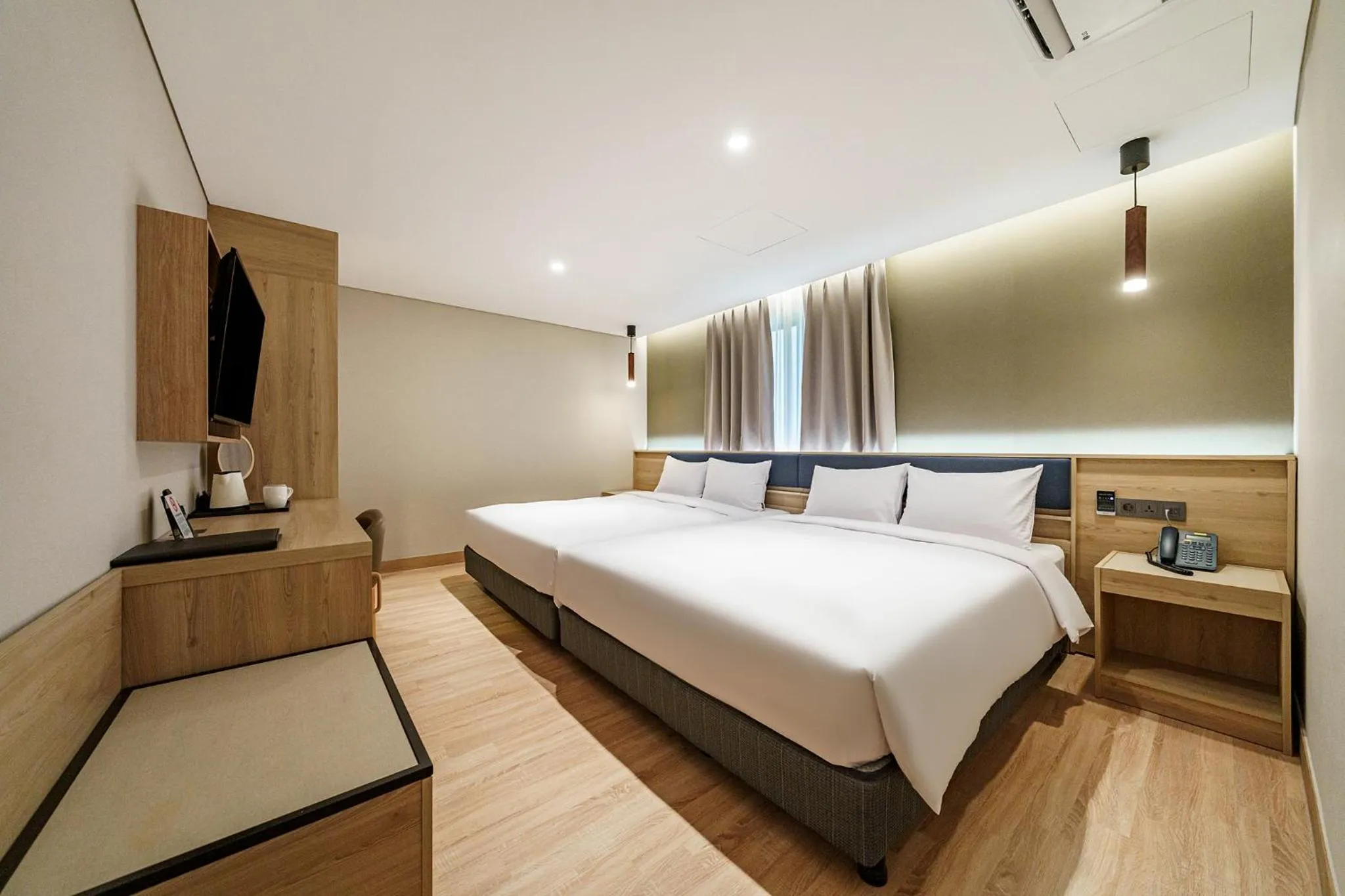 Bedroom, Bed in Hotel Foret The Spa