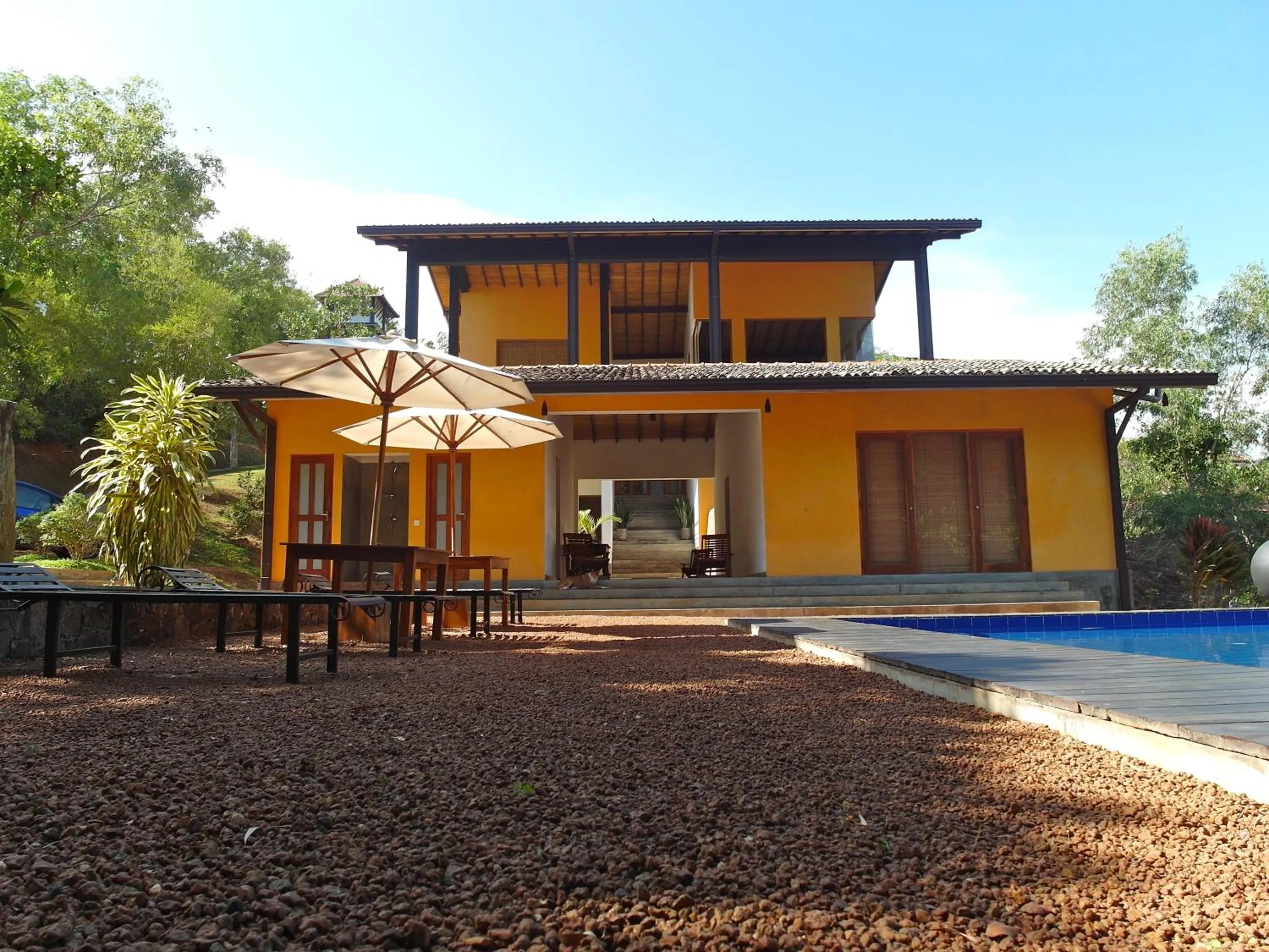 Garden view in Highland Villa