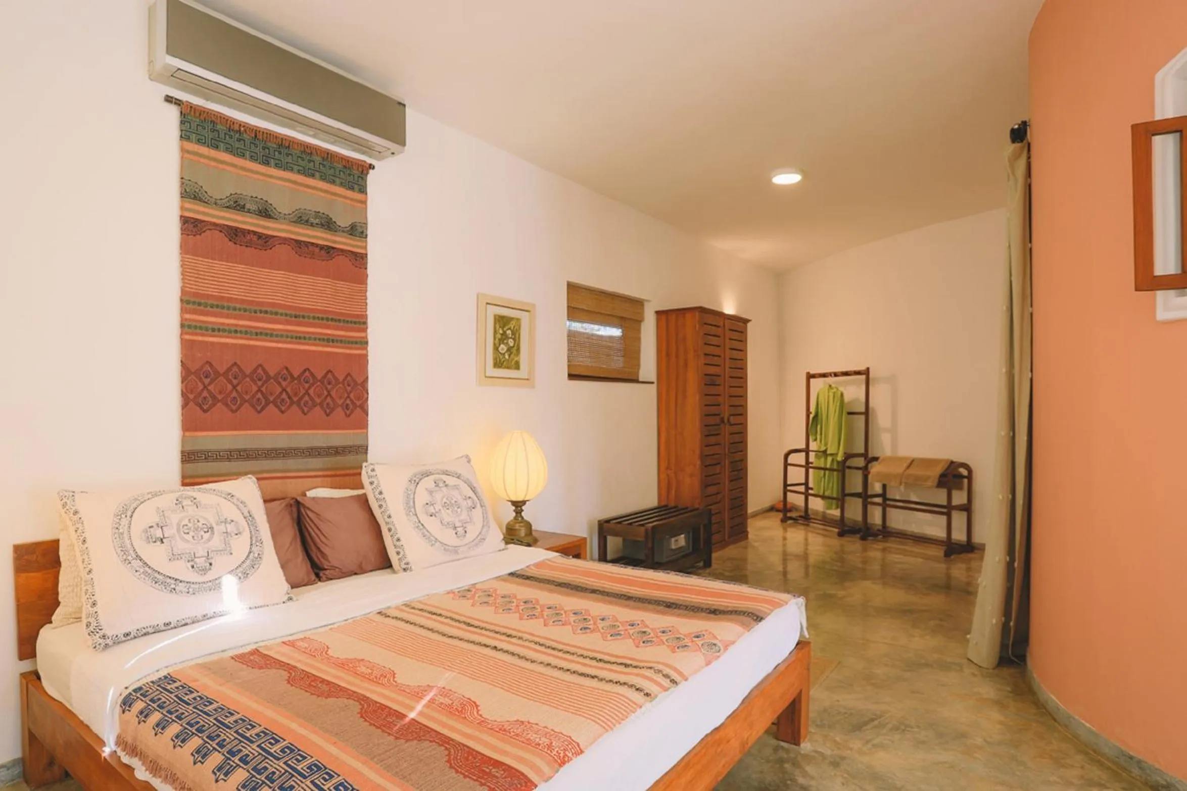 Photo of the whole room, Bed in Highland Villa