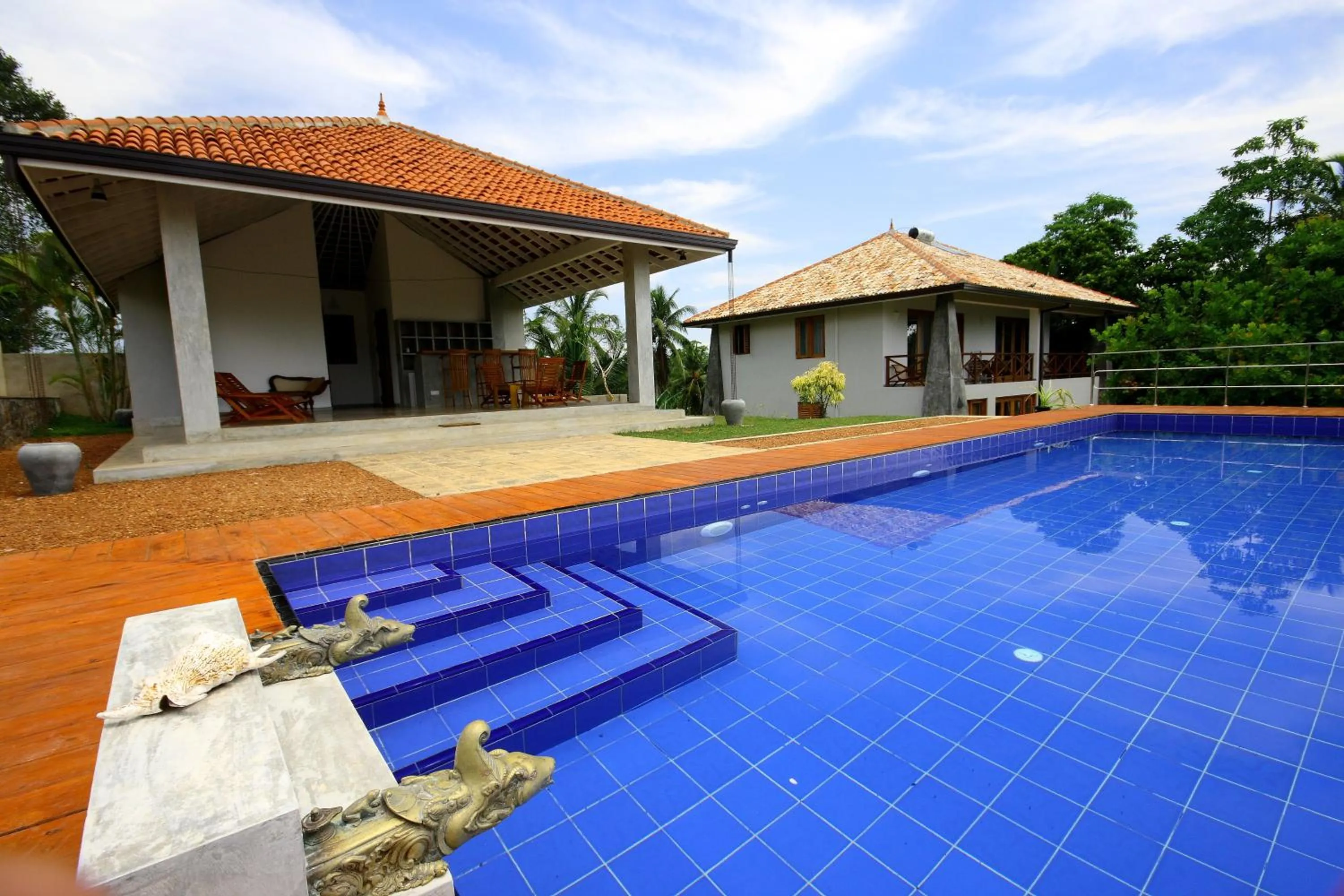 Swimming pool in Highland Villa