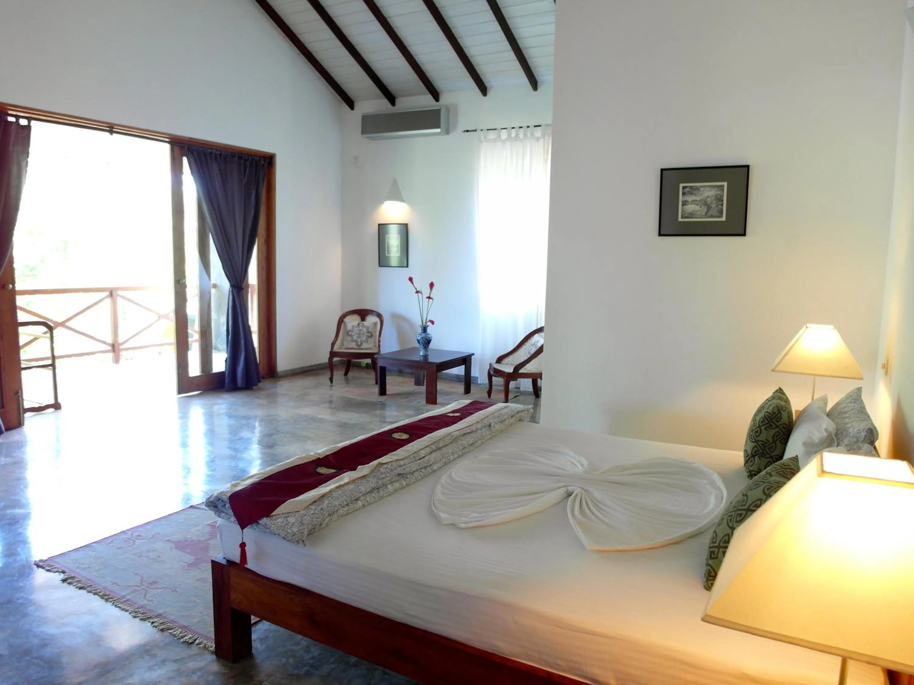 Bedroom, Bed in Highland Villa