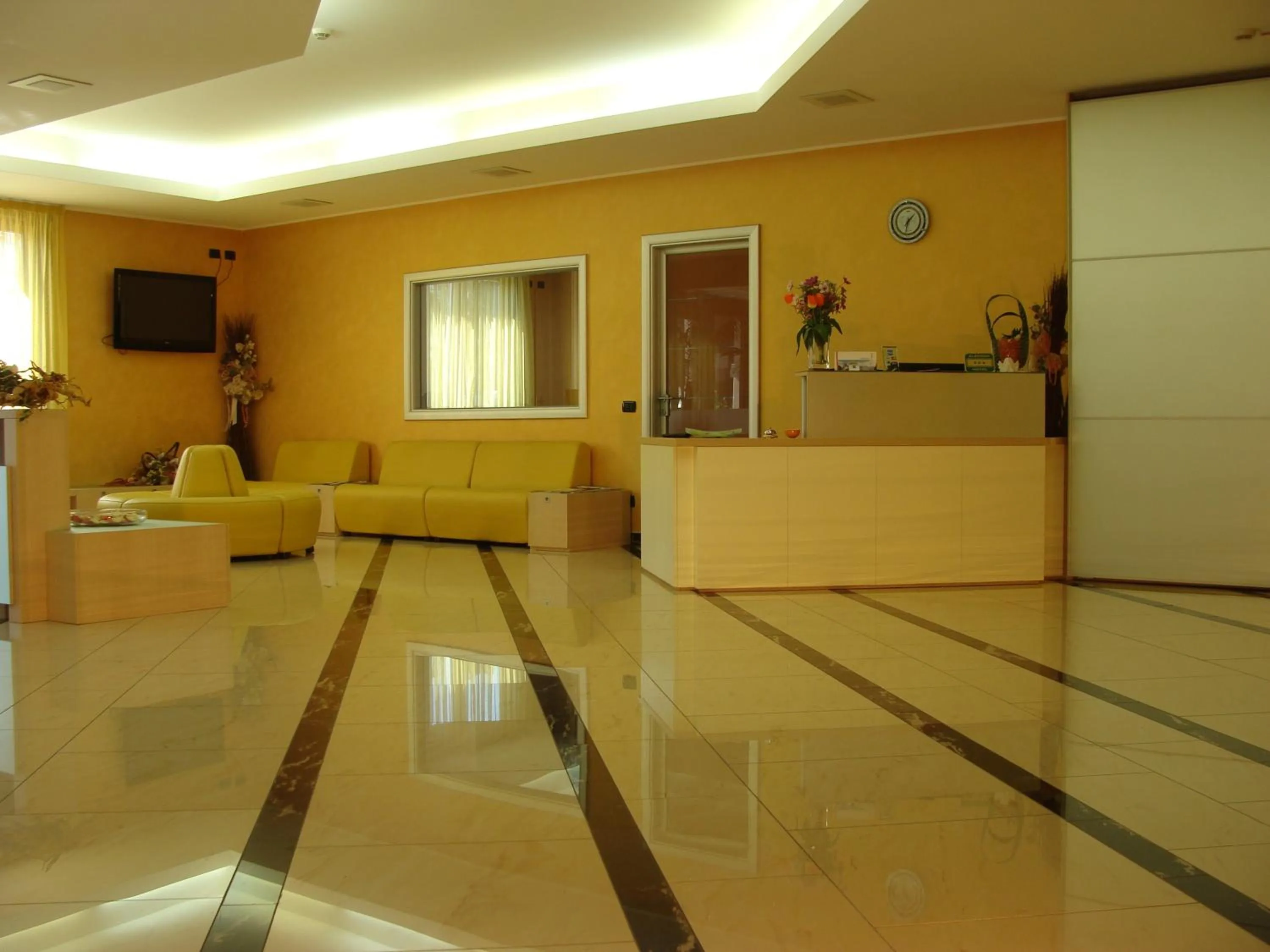 Day in Groane Hotel Residence