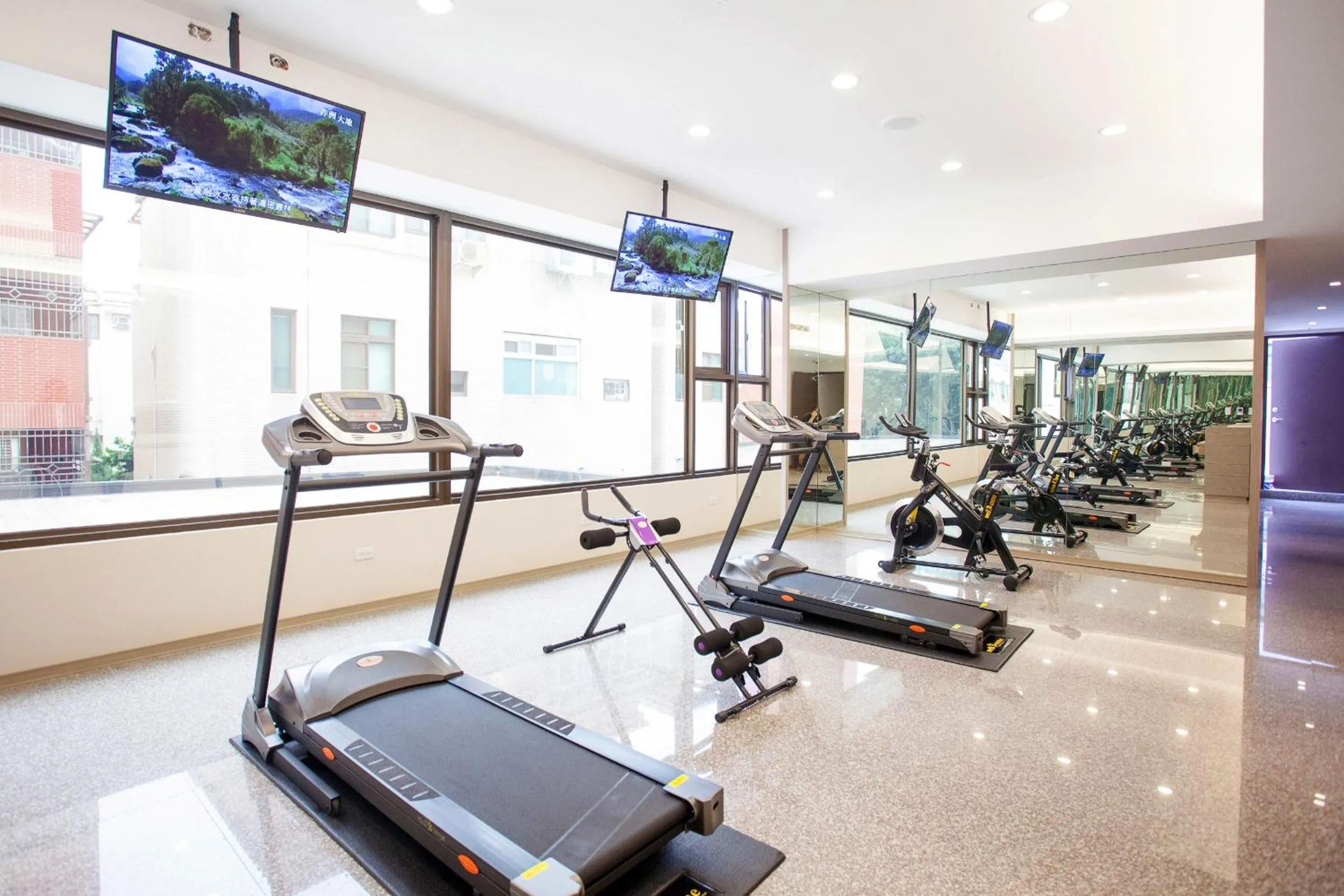 Fitness centre/facilities in Tsun Huang Hotel