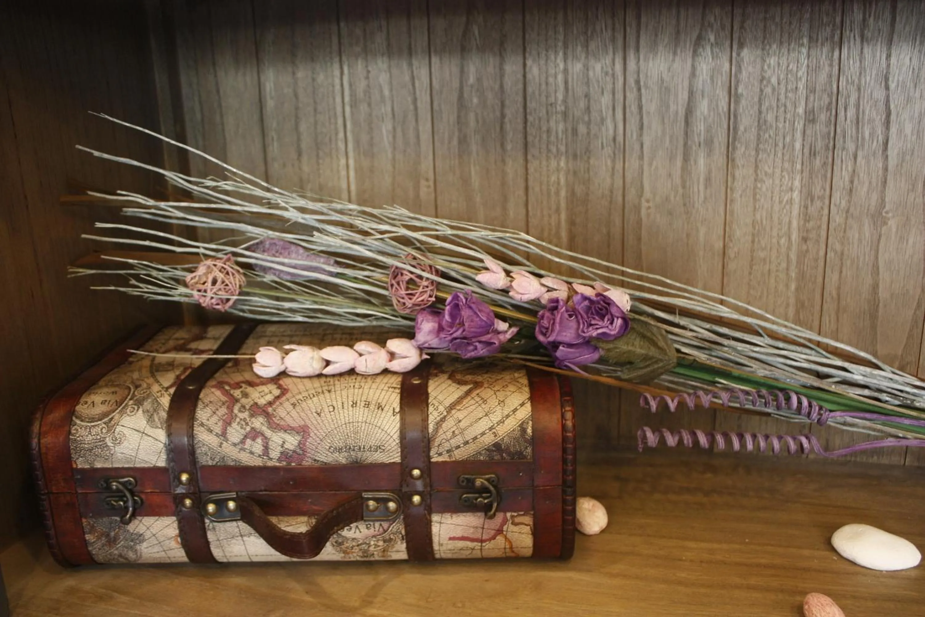 Decorative detail in Prince Hotel