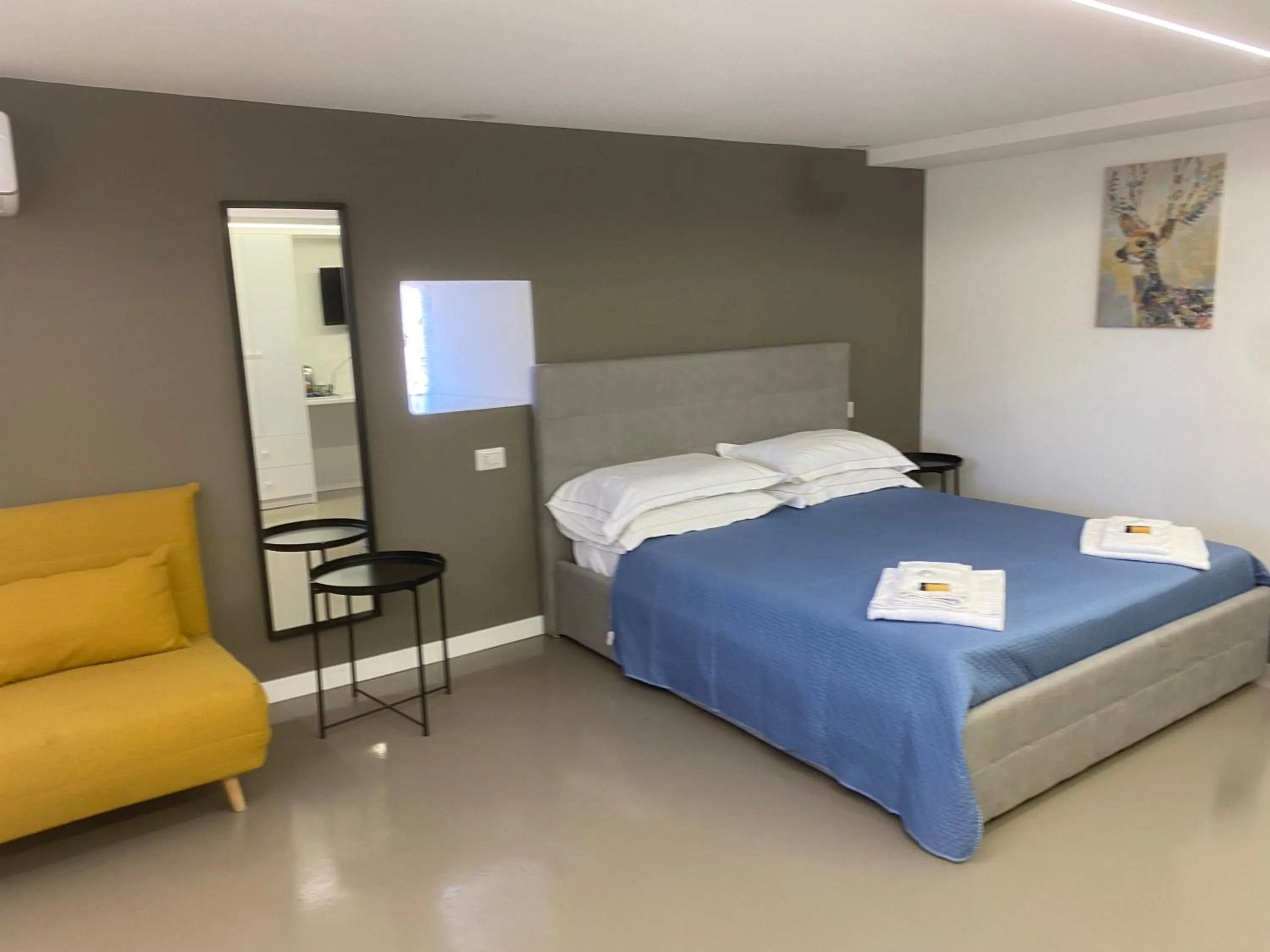 Photo of the whole room, Bed in B&B Suite Cutelli