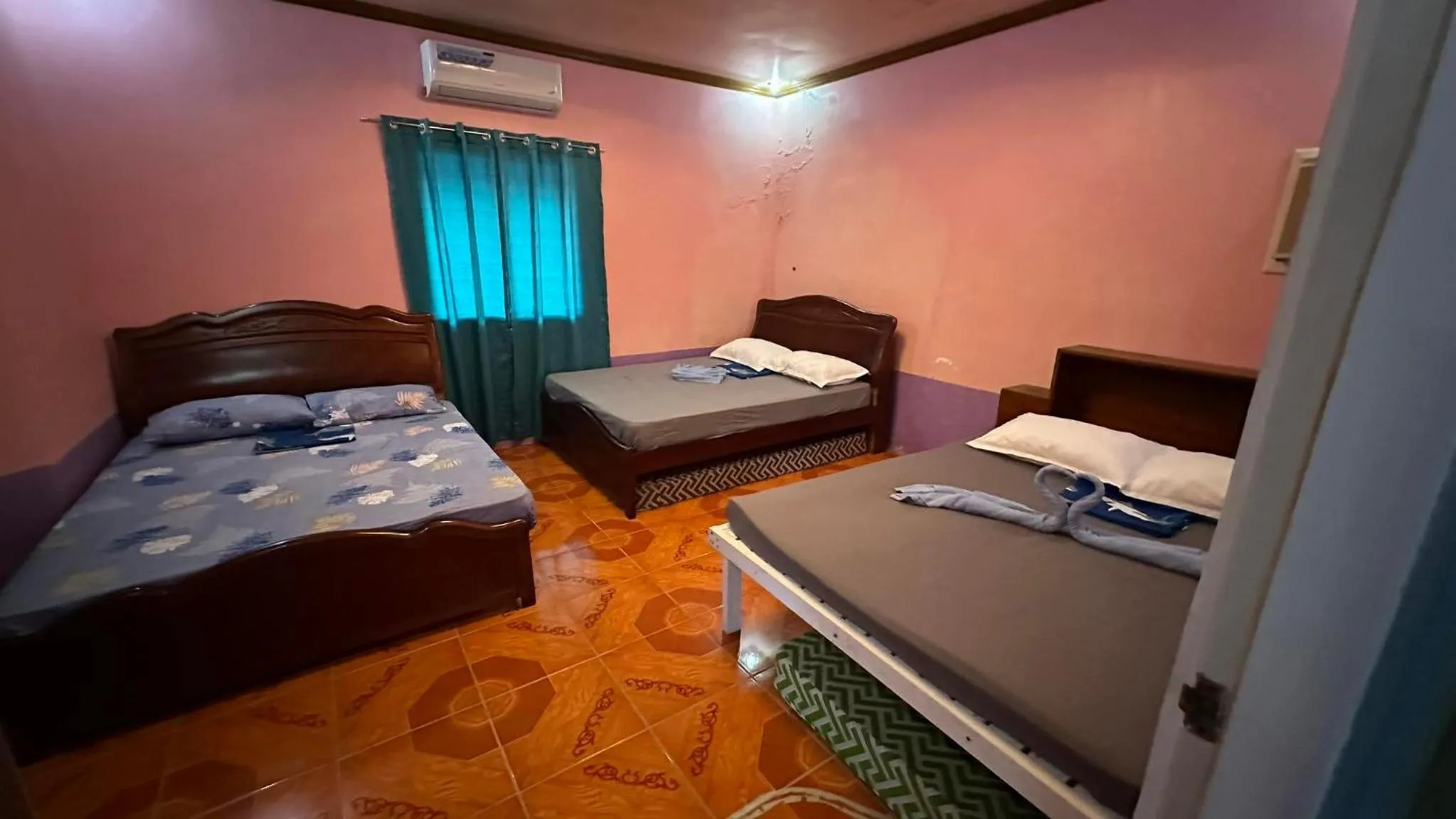 Blueberry Resort Laiya