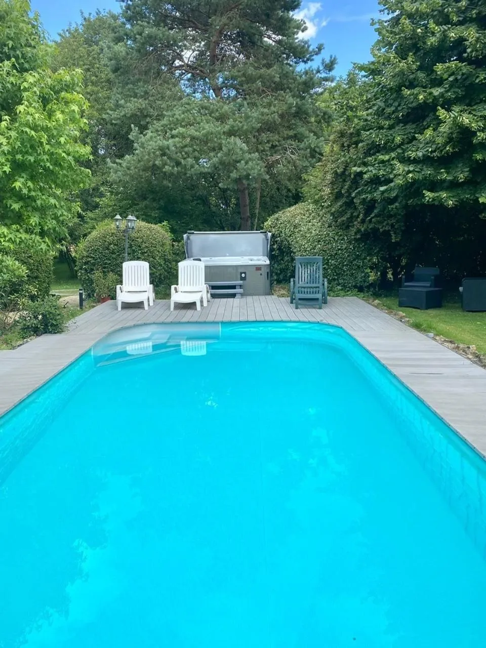 Pool view in Chambres d'Hotes - La Marmoire