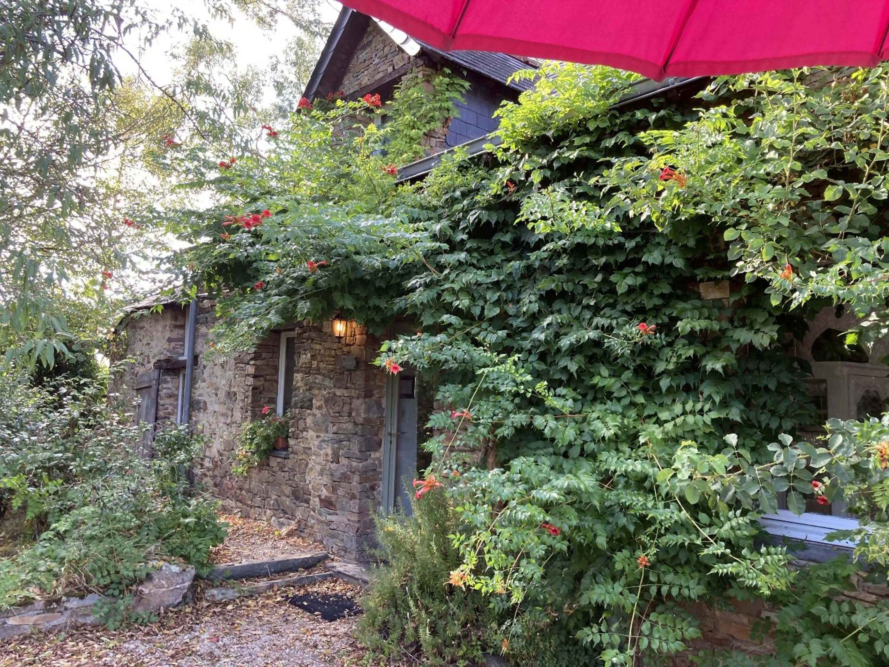 Property building in Chambres d'Hotes - La Marmoire