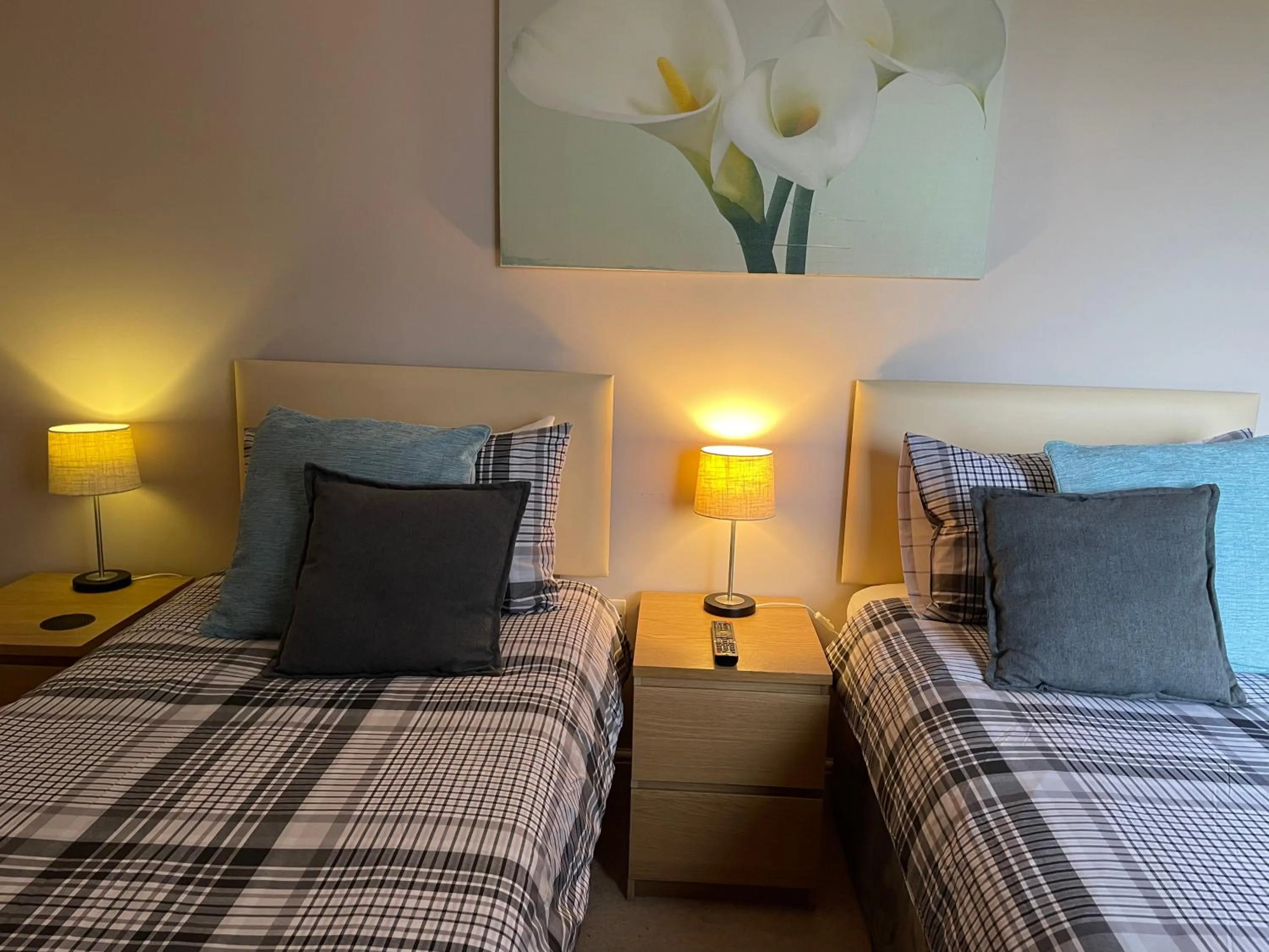 Photo of the whole room in A Castle View