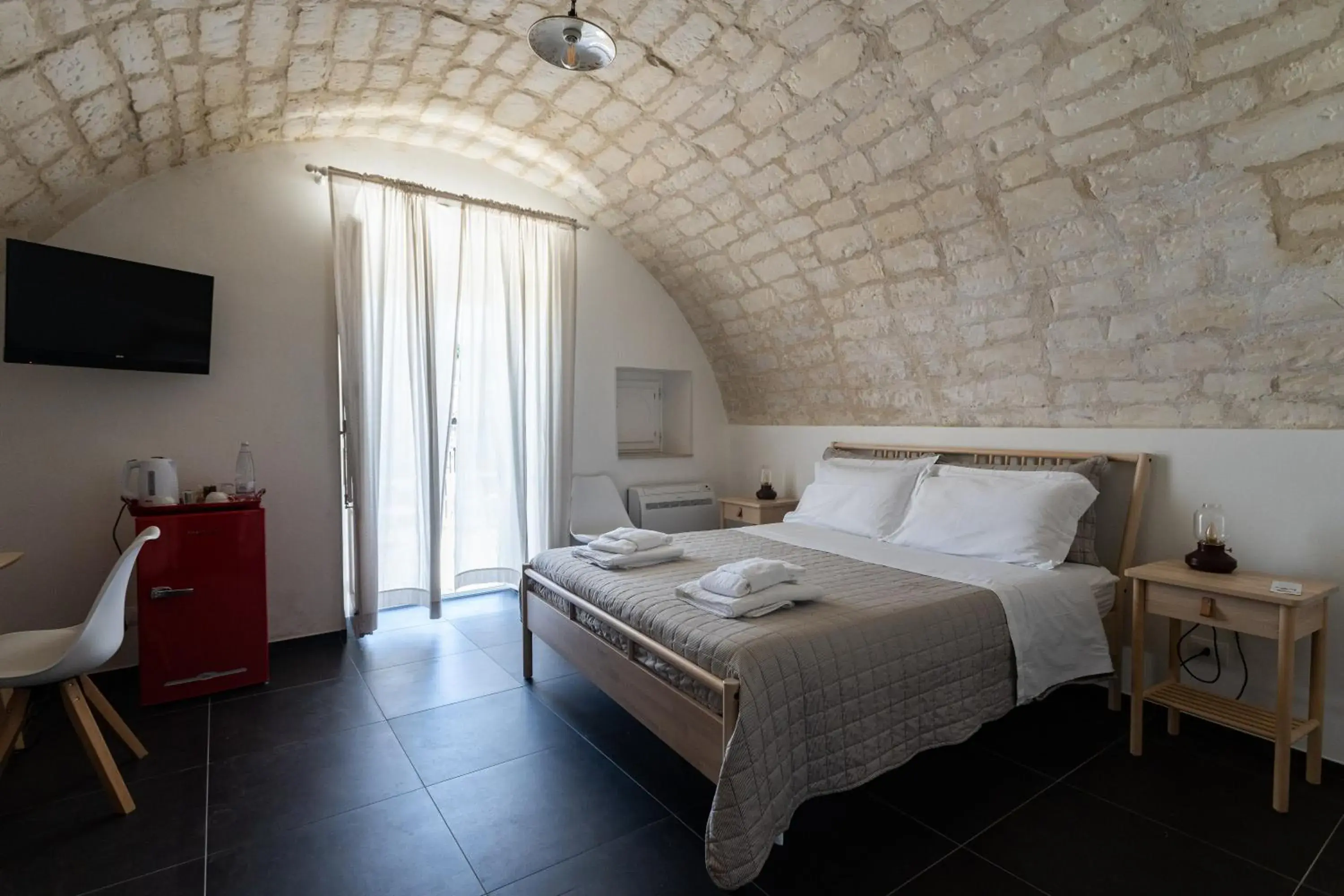 Large Double Room in Bed and Breakfast Terra del Sole Ibla Large Double Room in Bed and Breakfast Terra del Sole Ibla