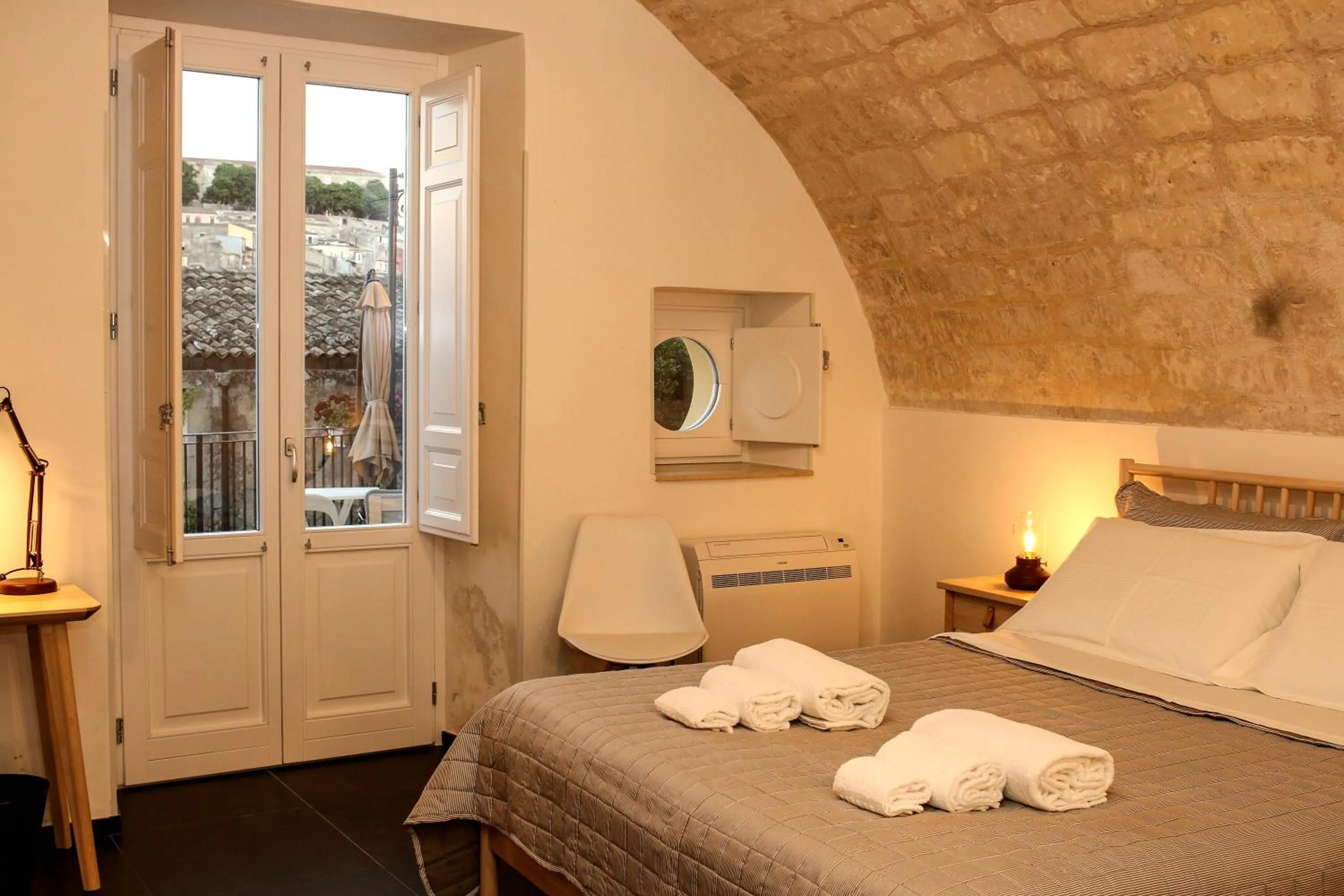 Photo of the whole room, Bed in Bed and Breakfast Terra del Sole Ibla