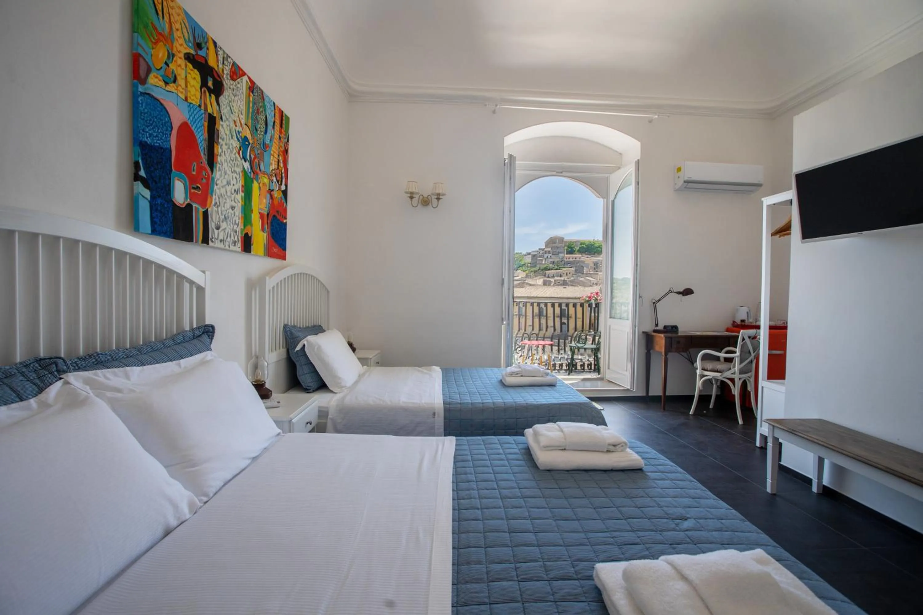 Photo of the whole room, Bed in Bed and Breakfast Terra del Sole Ibla