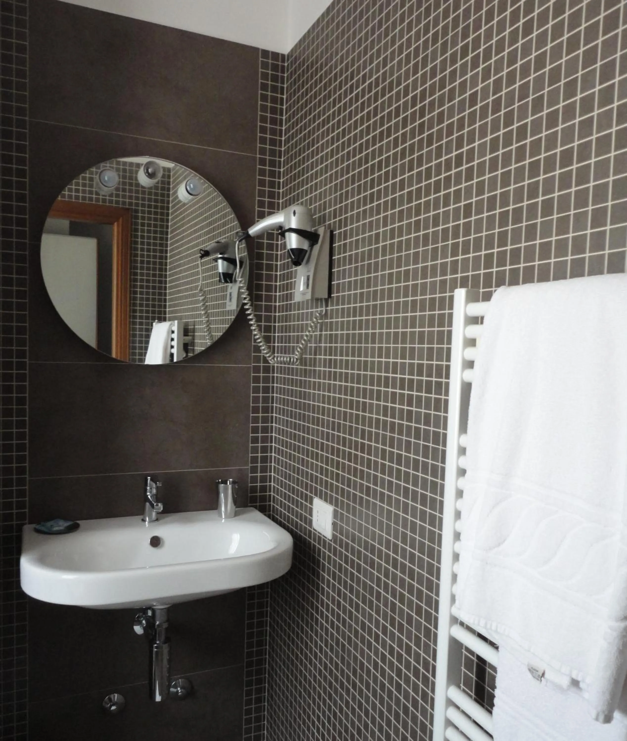 Bathroom in Cravero Rooms