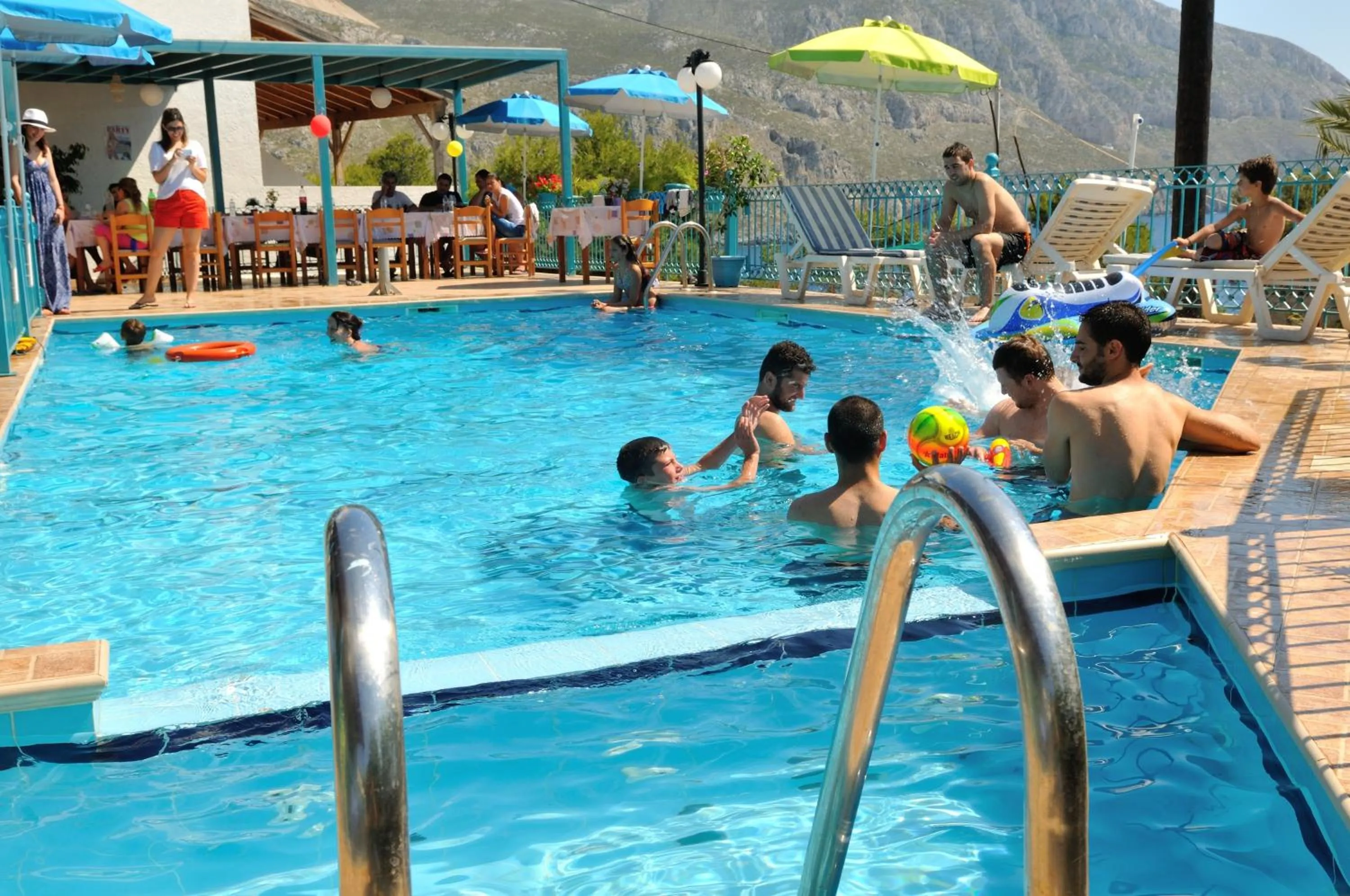 Swimming pool in Mary Popi