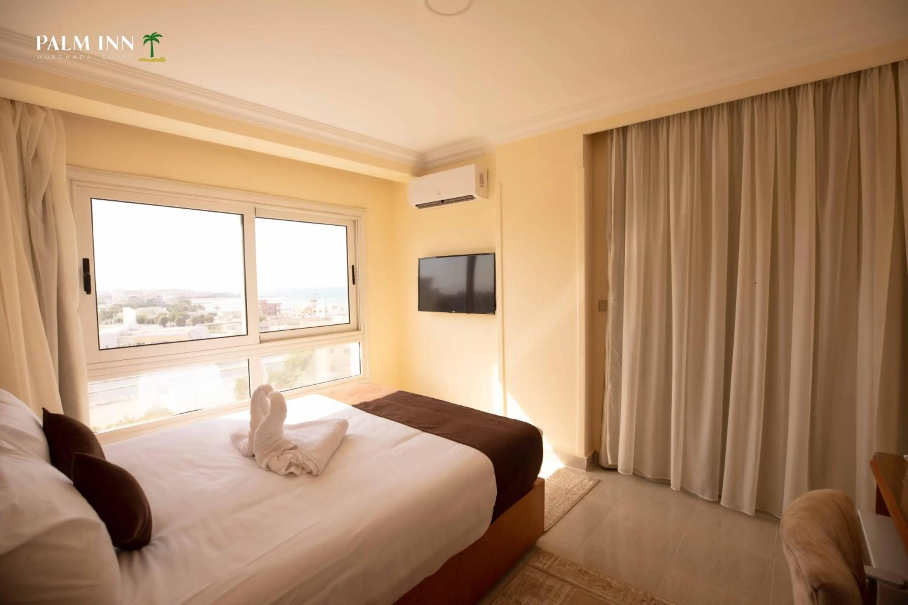 Photo of the whole room, Bed in Palm Inn Hotel Hurghda