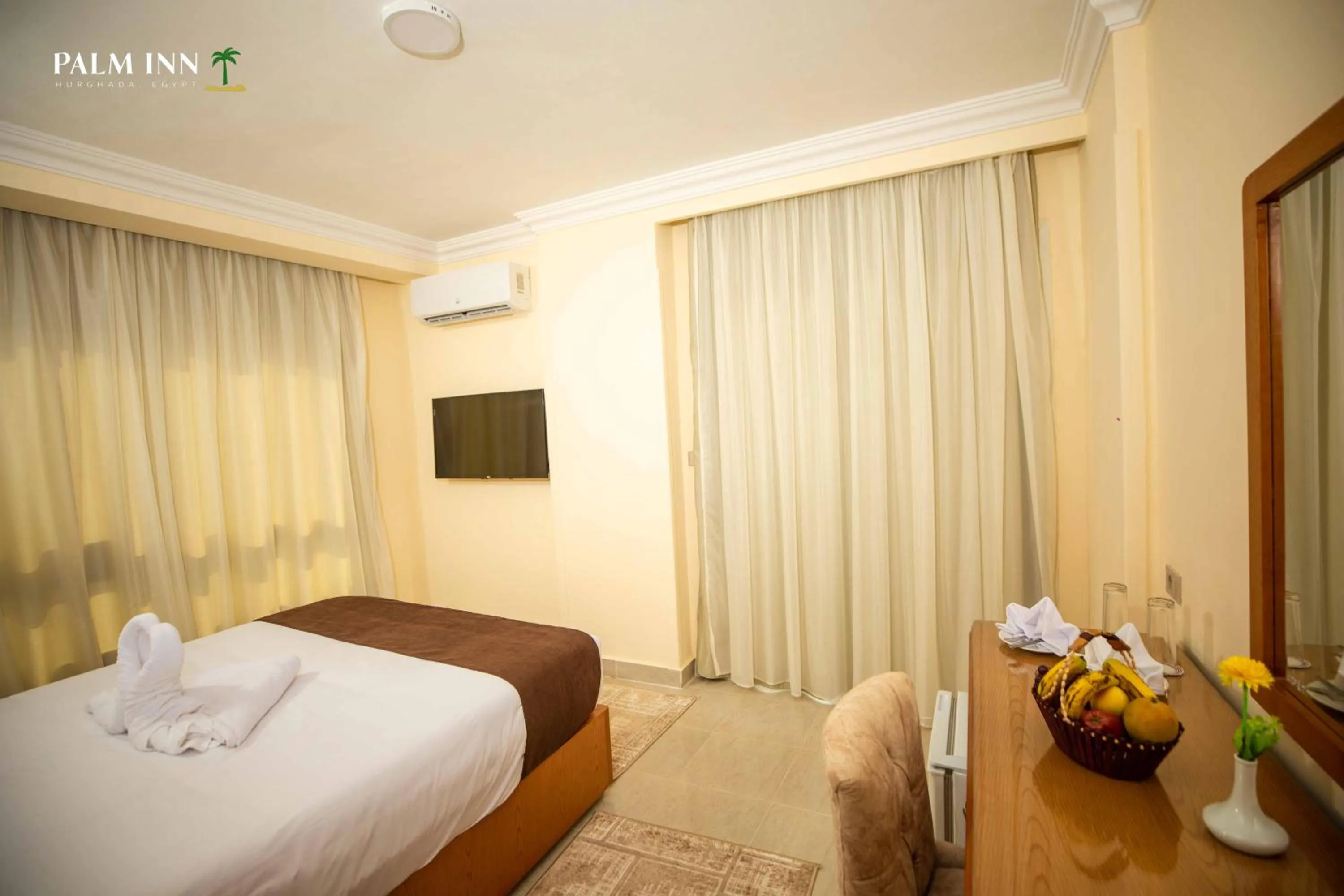 Photo of the whole room, Bed in Palm Inn Hotel Hurghda