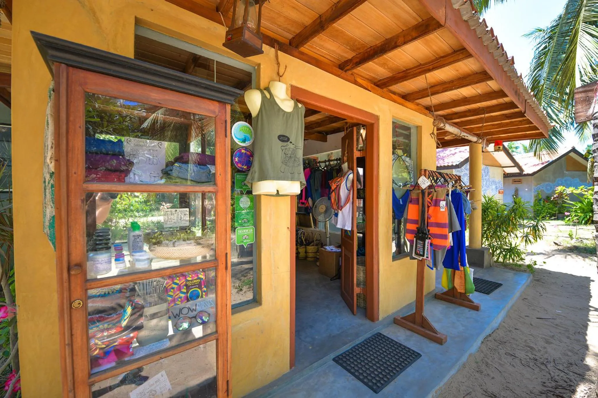 On-site shops in Kitesurfing Lanka