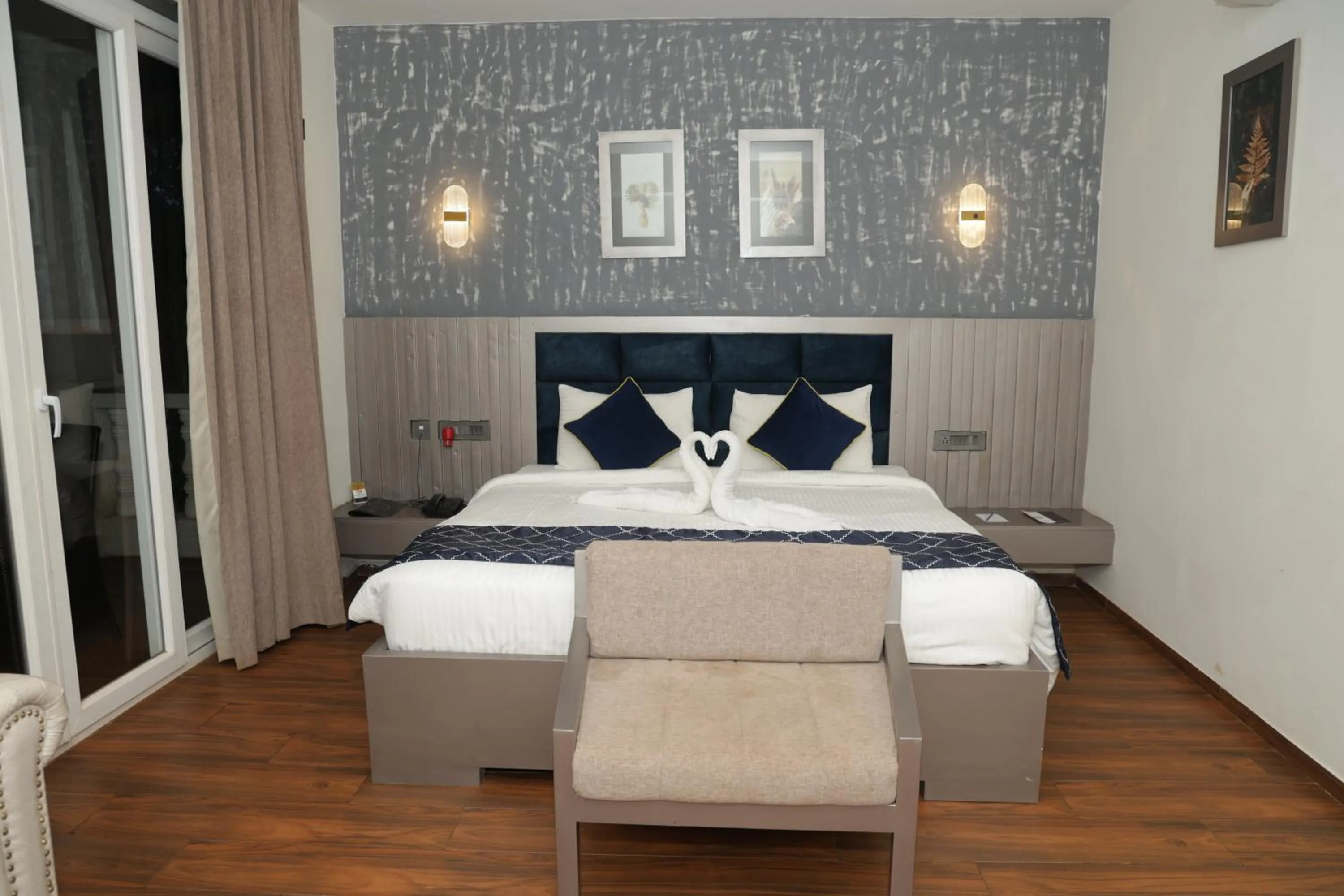 Bed in Grand Continent Anjuna A Sarovar Portico Affiliate Hotel