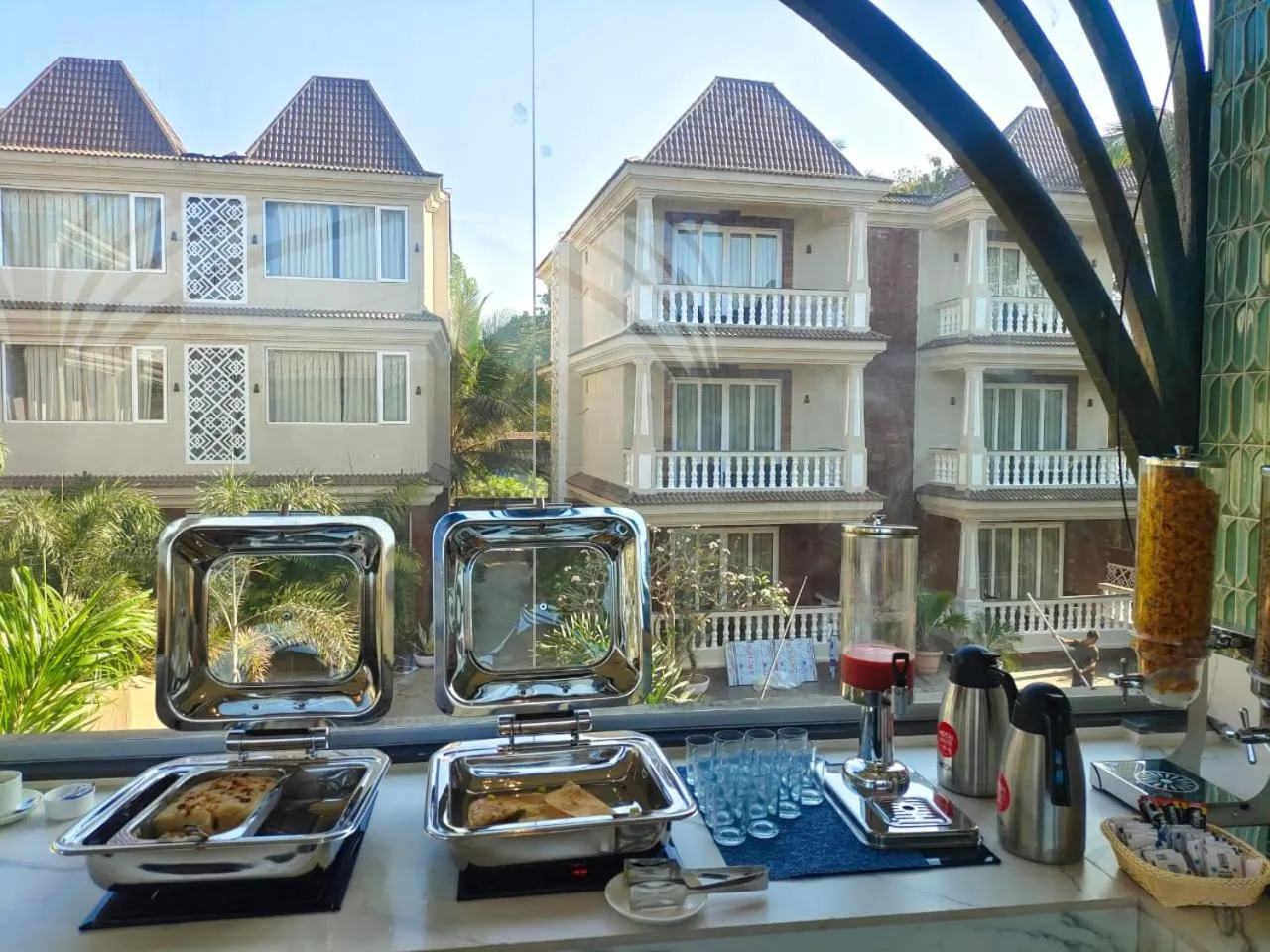 Food and drinks in Grand Continent Anjuna A Sarovar Portico Affiliate Hotel