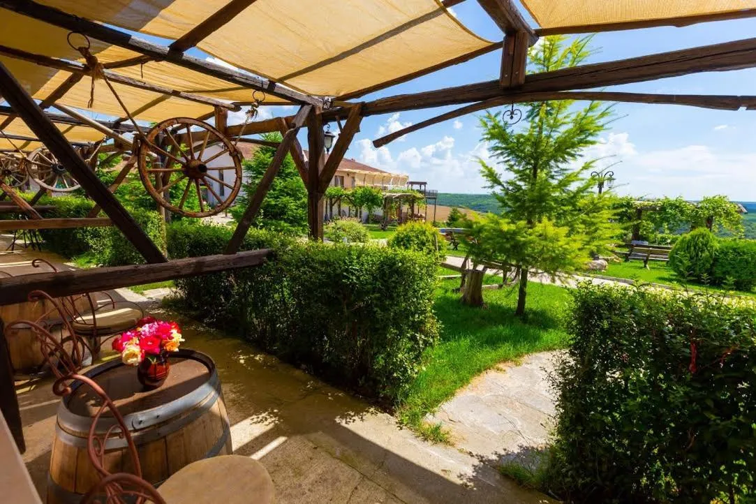 Seven Generations Winery Hotel