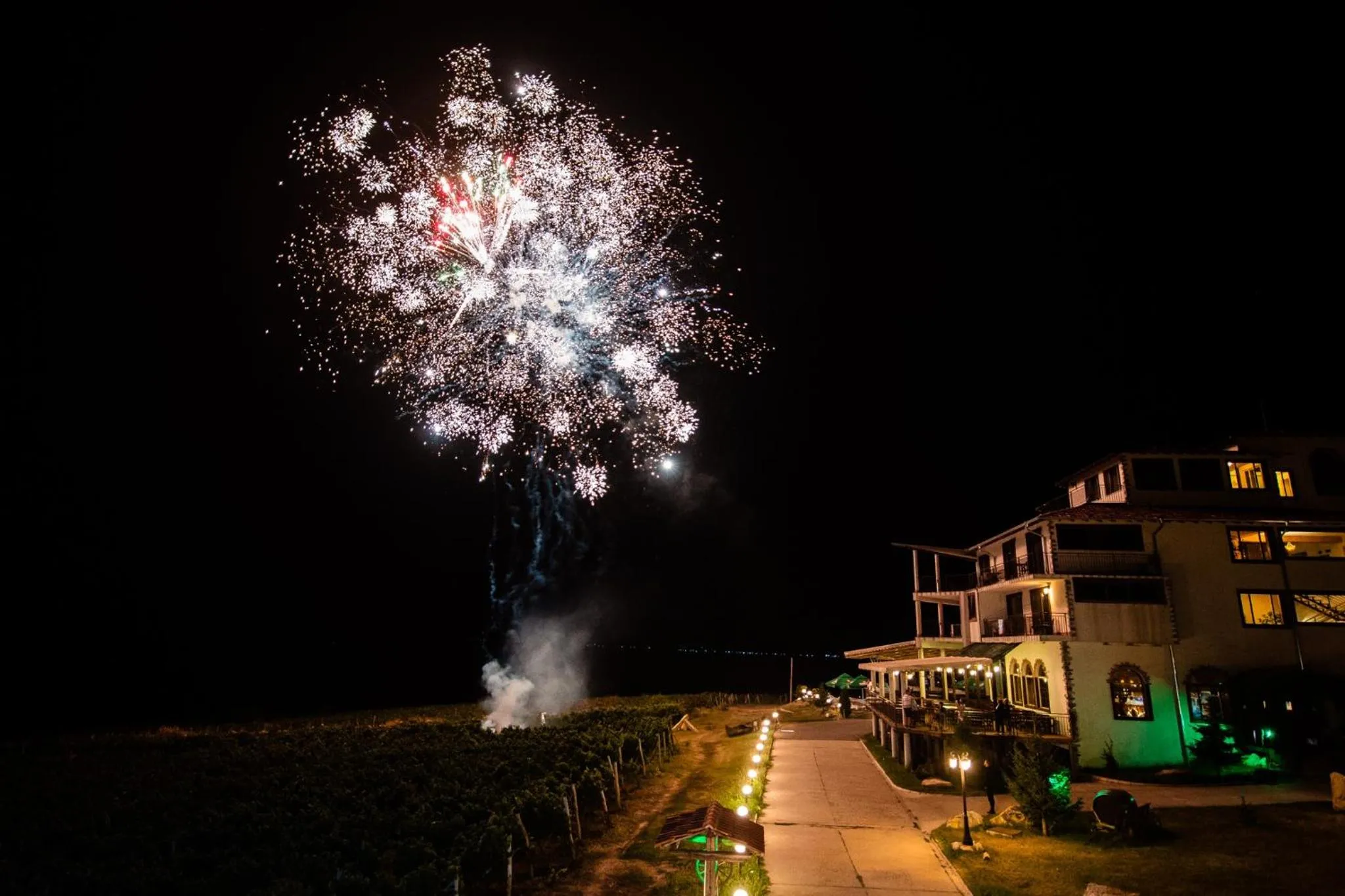 Seven Generations Winery Hotel