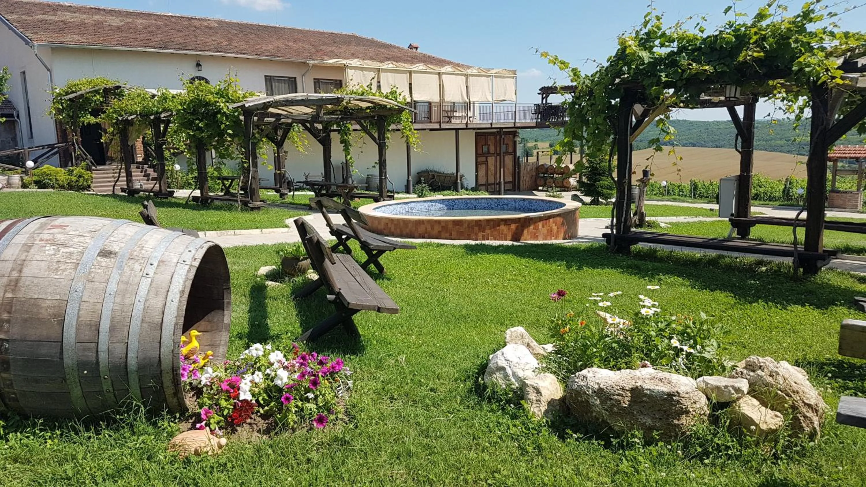 Seven Generations Winery Hotel