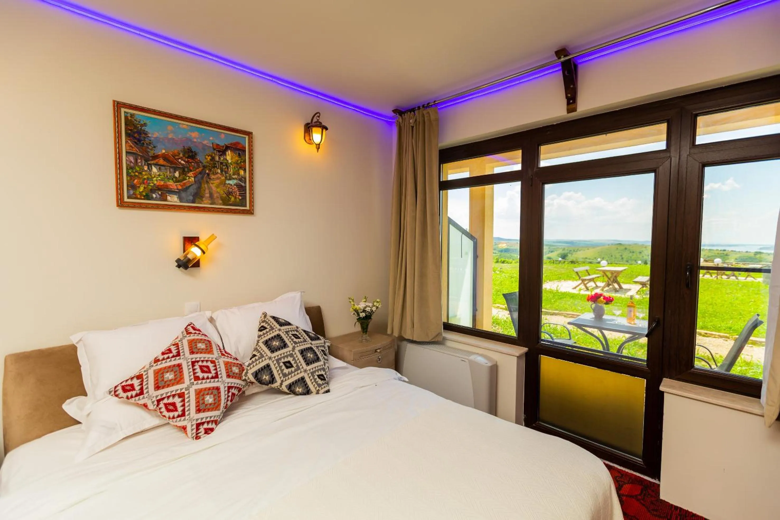 Bed in Seven Generations Winery Hotel