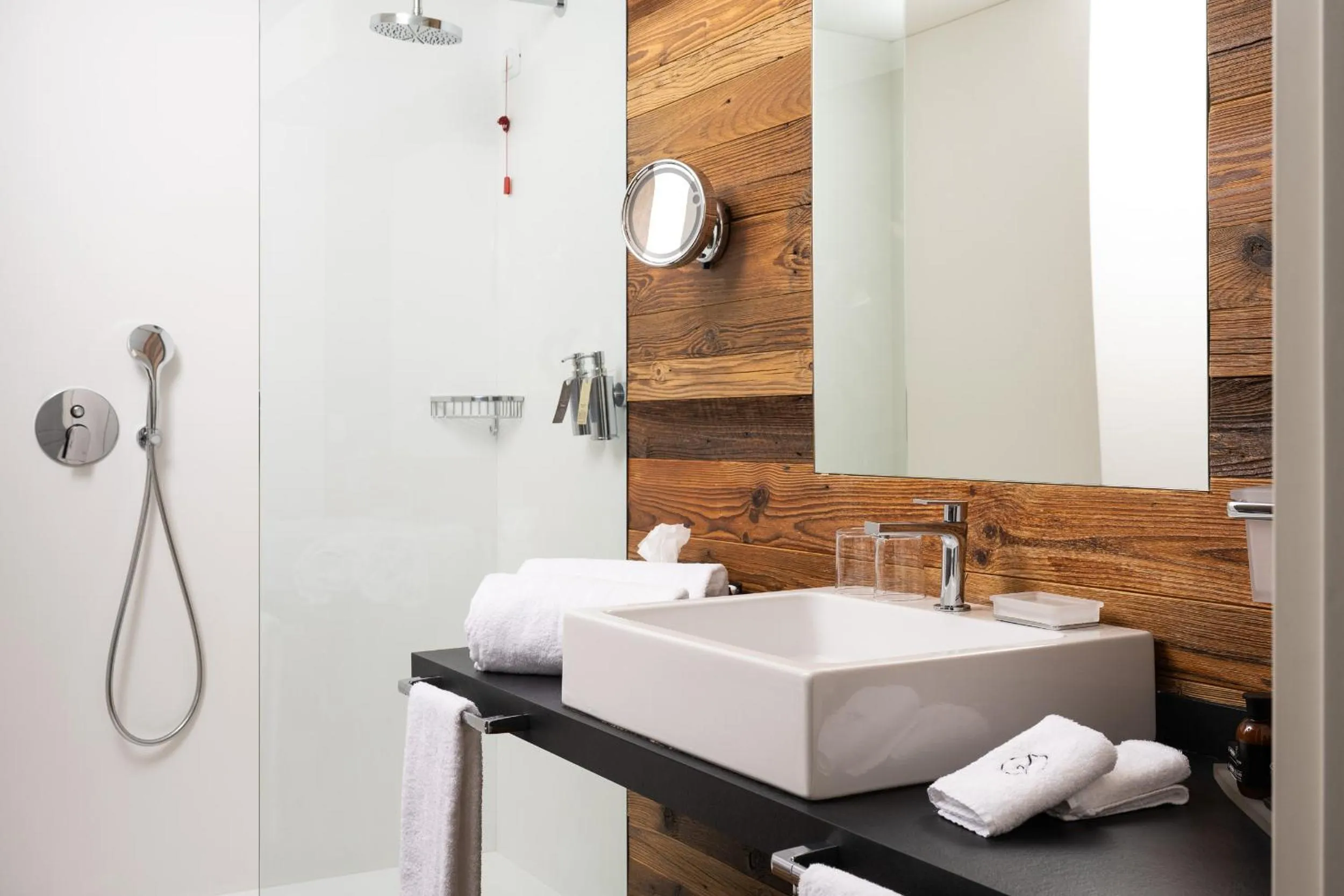 Bathroom in Montana Lodge & Spa, by R Collection Hotels