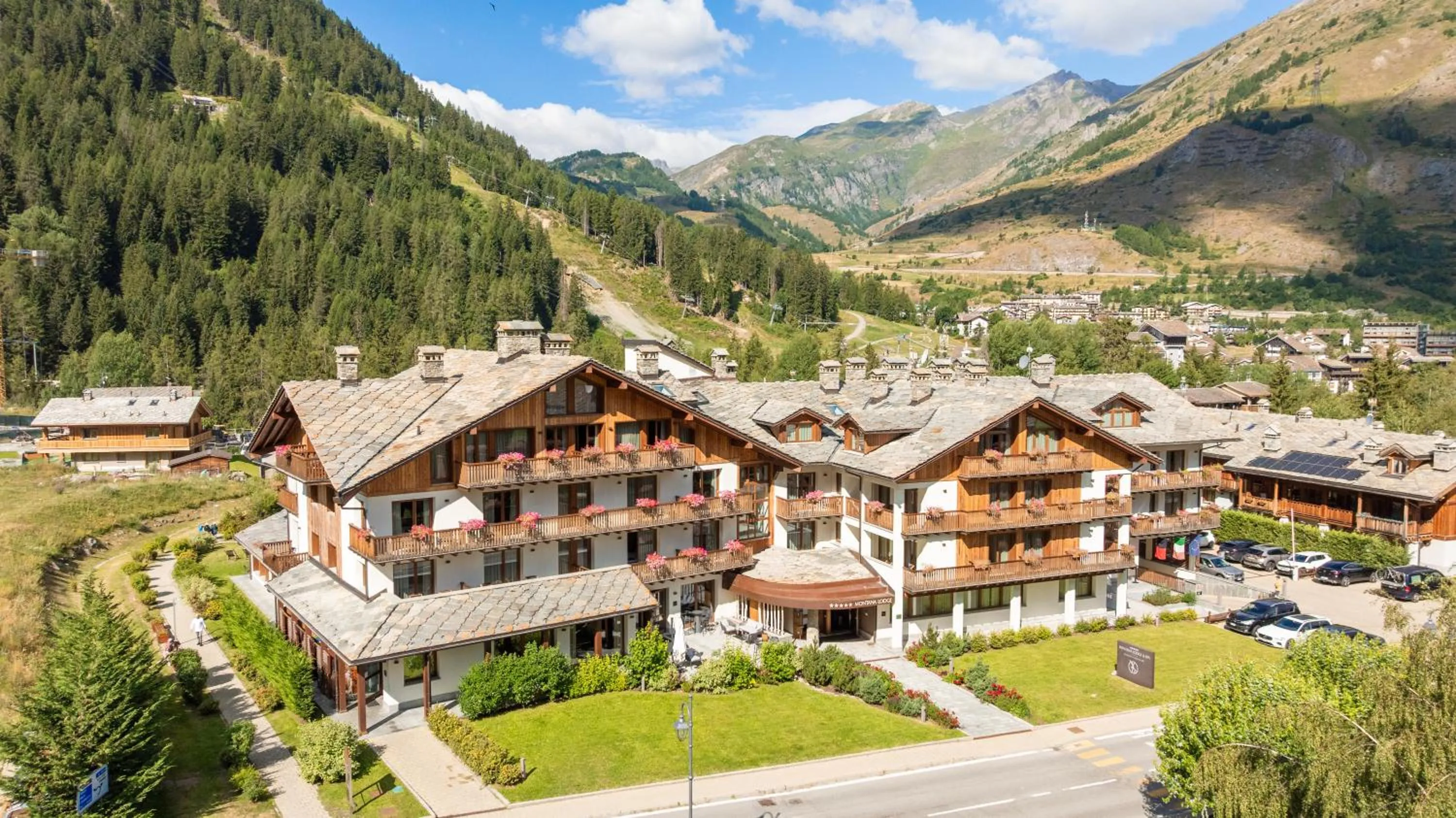 Property building in Montana Lodge & Spa, by R Collection Hotels