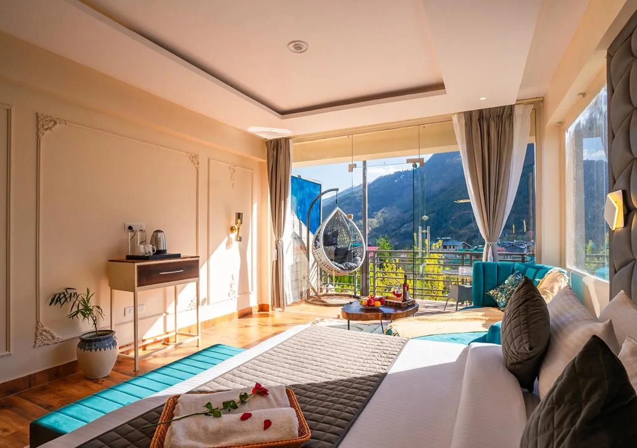 Coffee/tea facilities, Bed in Moustache Manali