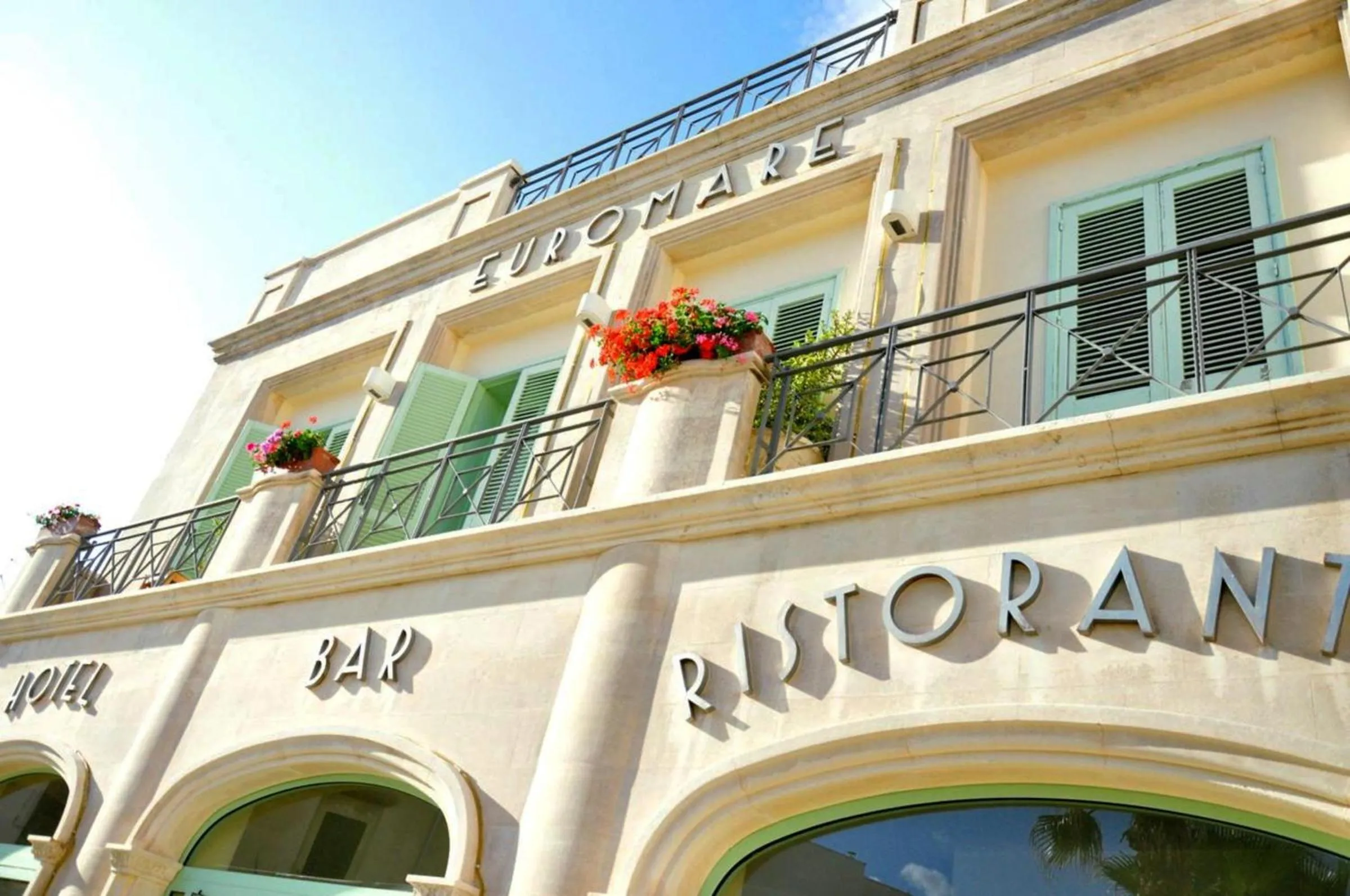 Facade/entrance in Hotel Euromare