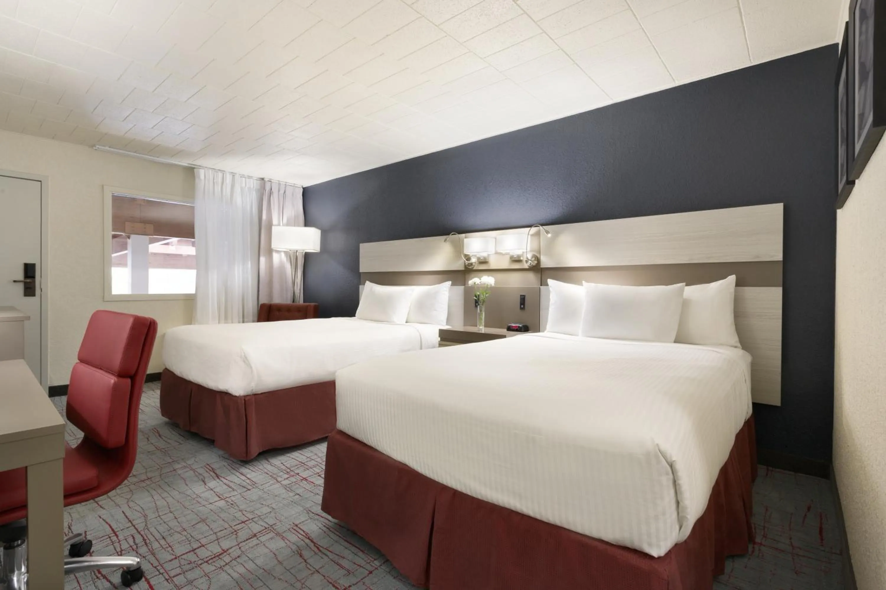 Bedroom, Bed in Ramada by Wyndham Beaver Falls