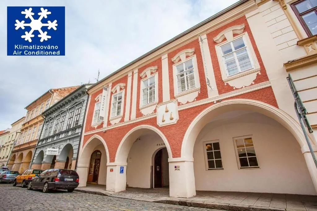 Property building in Hotel U Tří hrušek suites & apartments