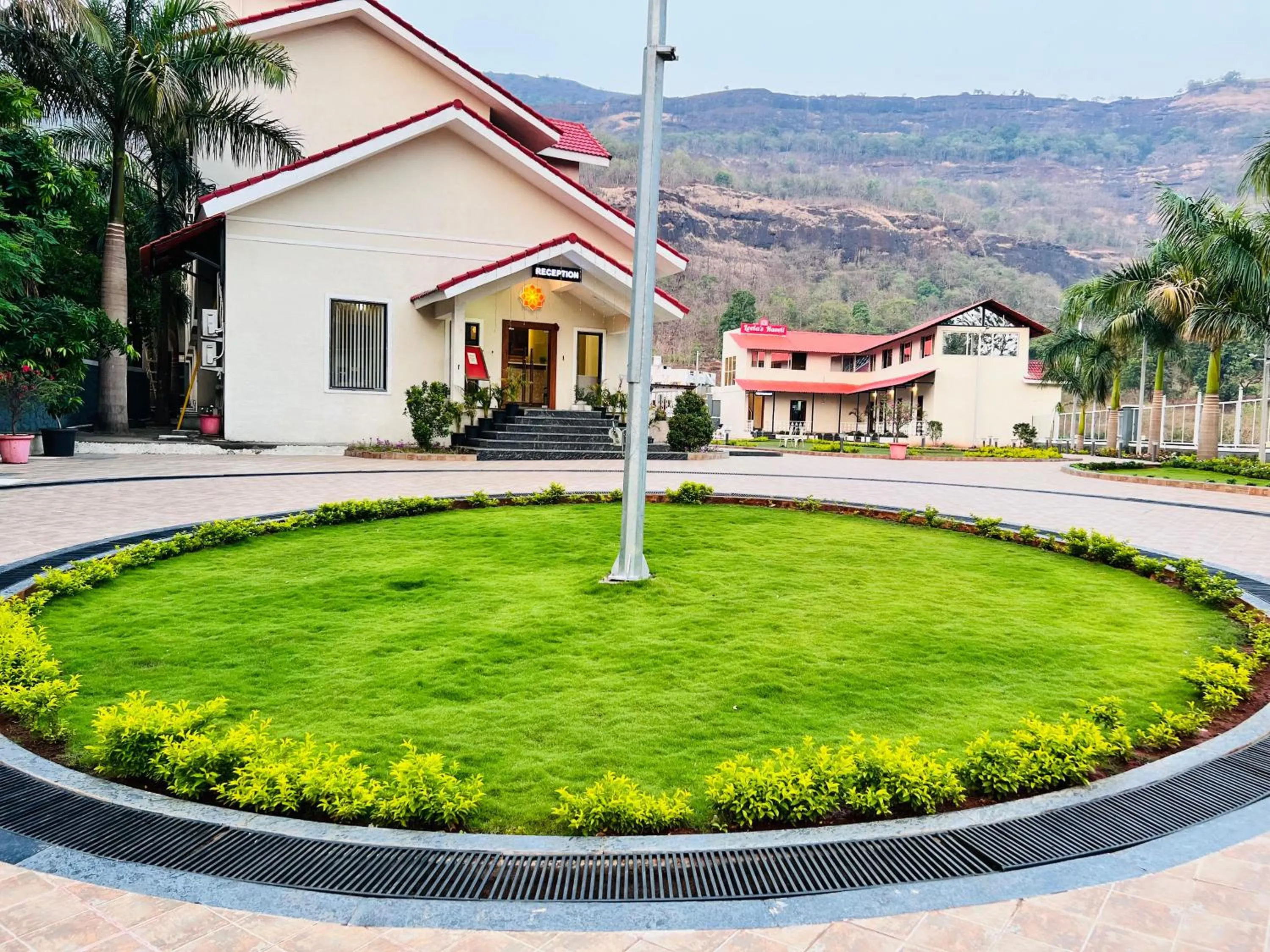 Facade/entrance in The Grand Leela Resort