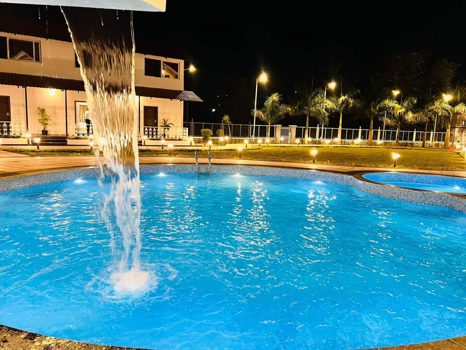 Swimming pool in The Grand Leela Resort