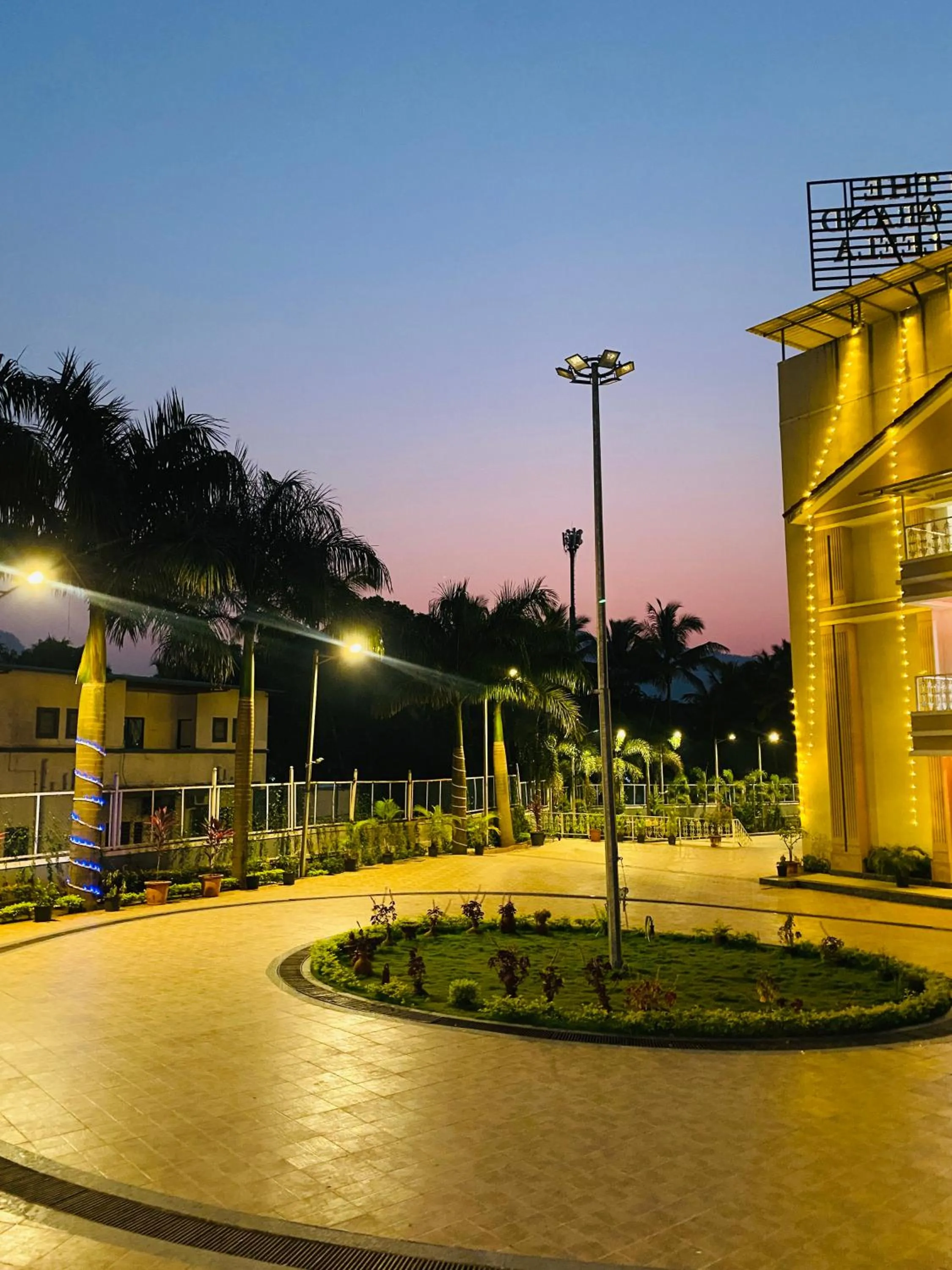 Night in The Grand Leela Resort