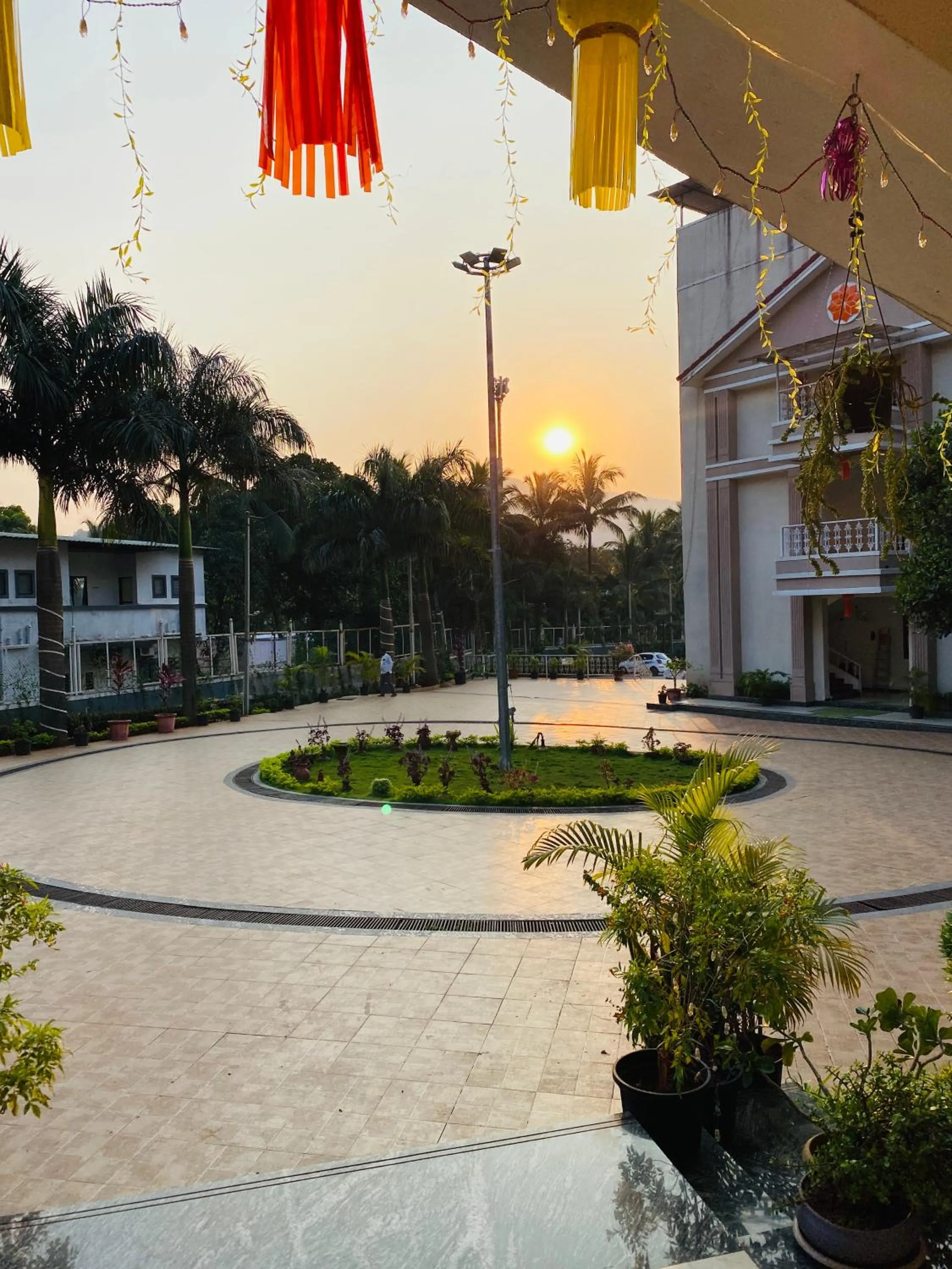 Sunrise in The Grand Leela Resort