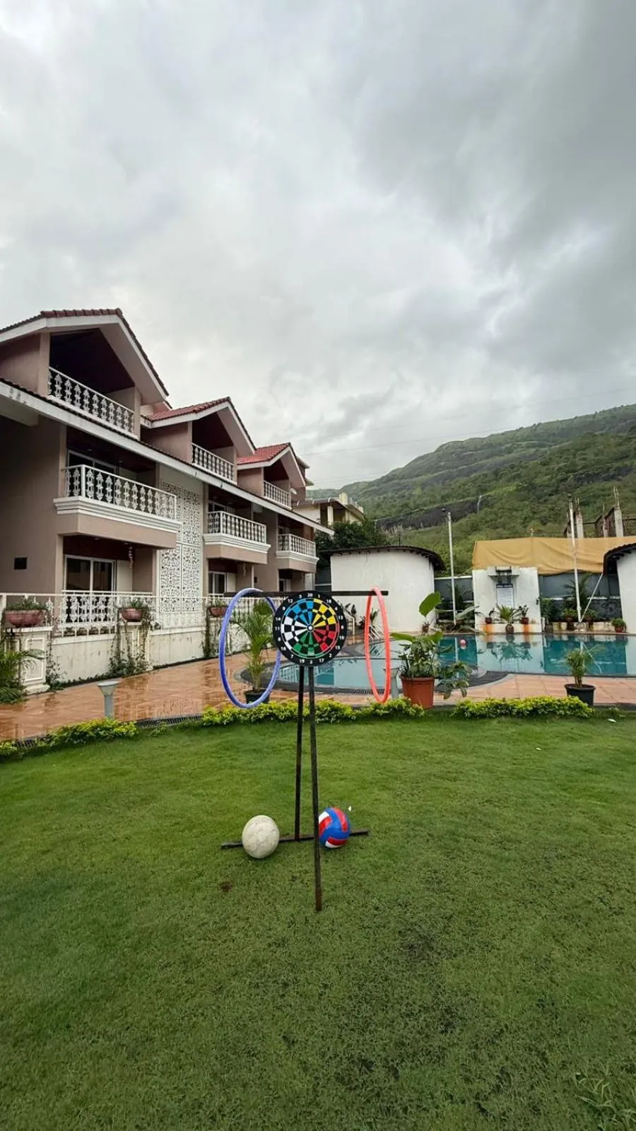 Day in The Grand Leela Resort