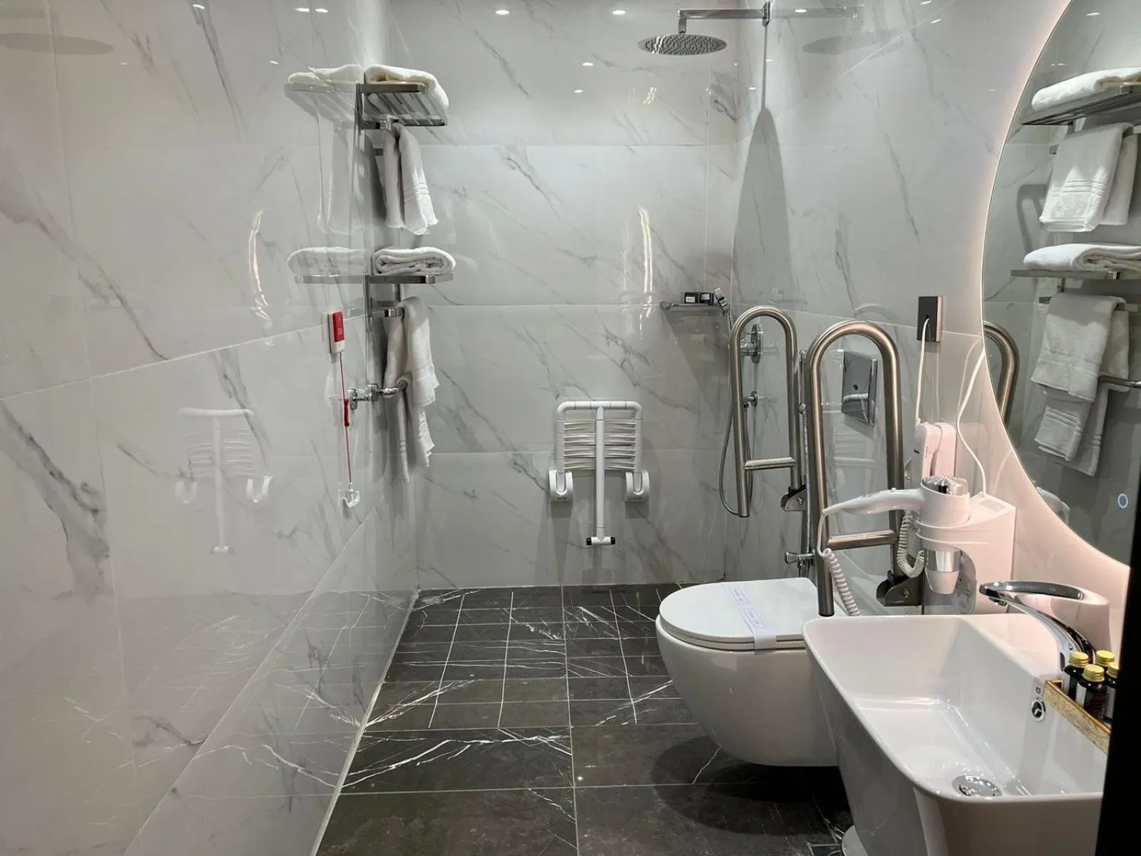 Shower in Platinum Hotel