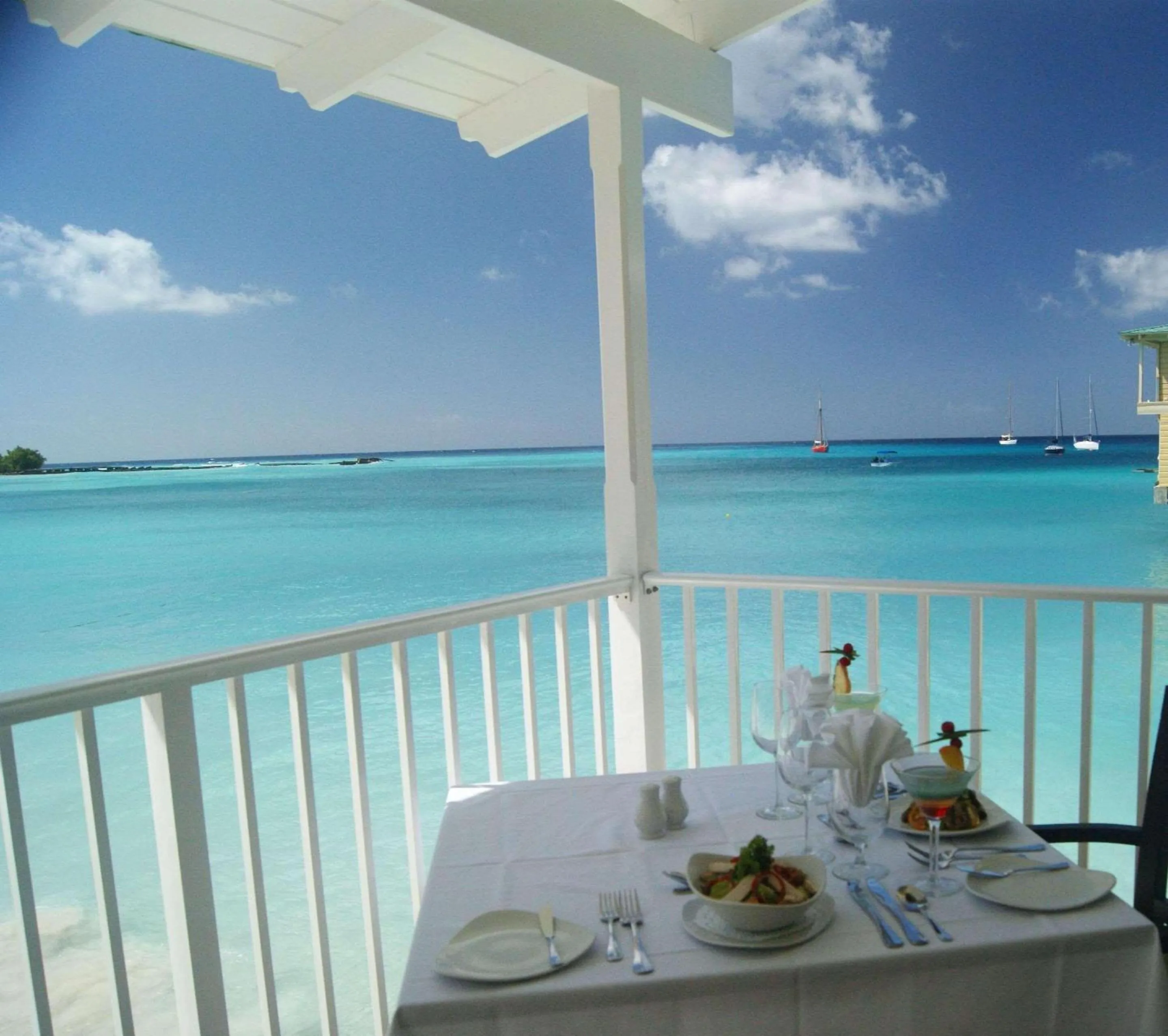 Restaurant/places to eat in Radisson Aquatica Resort Barbados
