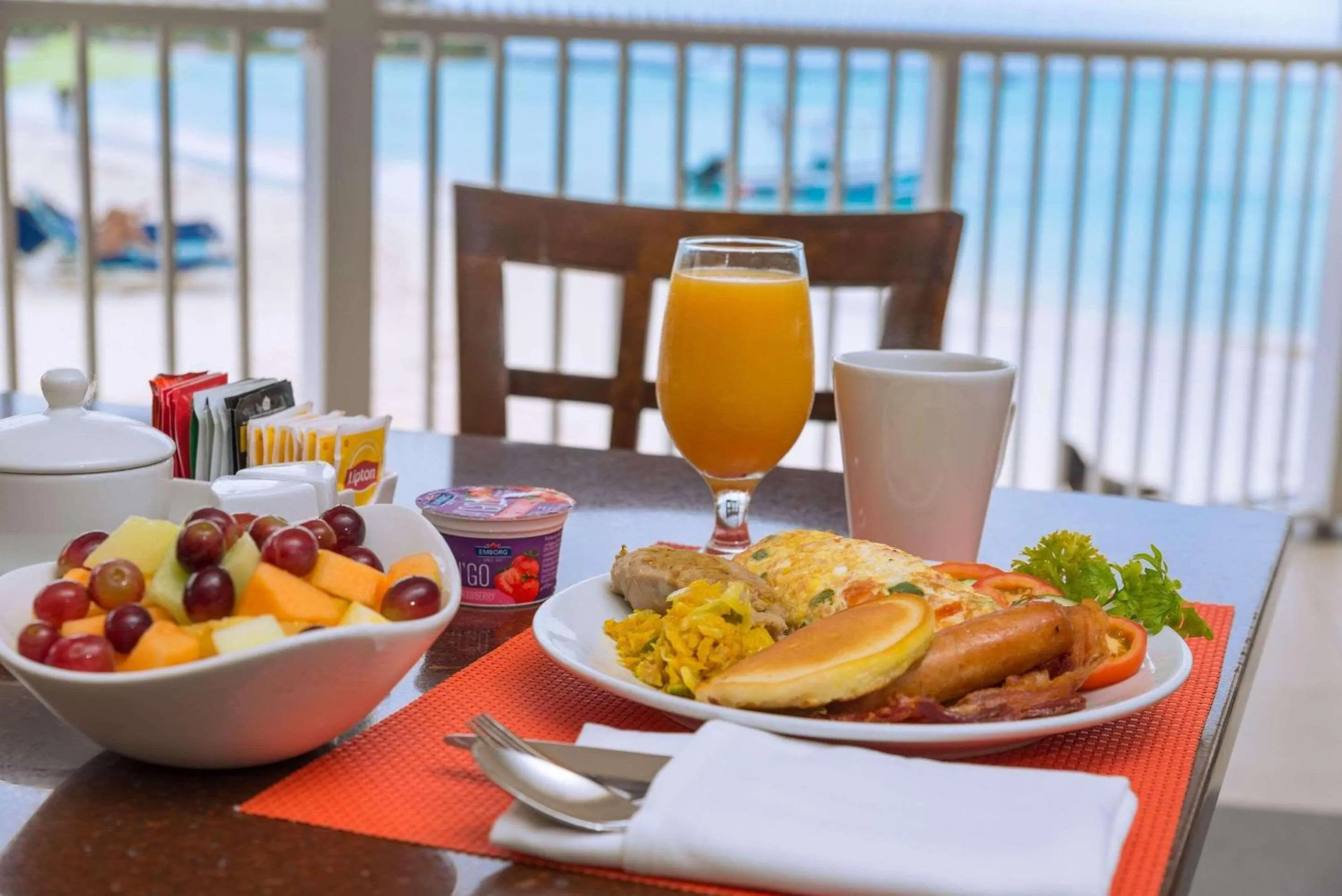 Restaurant/places to eat in Radisson Aquatica Resort Barbados