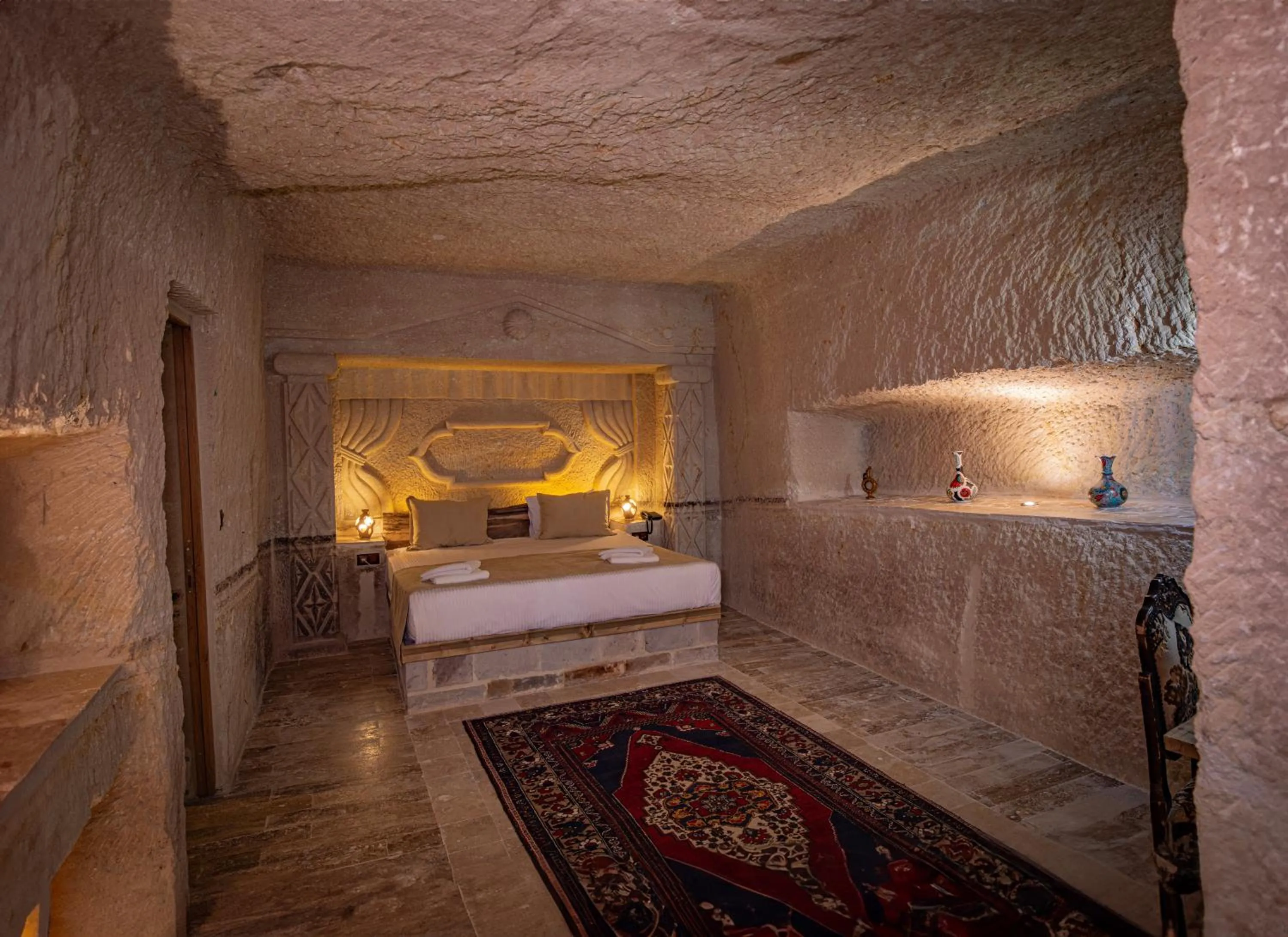 Bed in Sur Cave Hotel