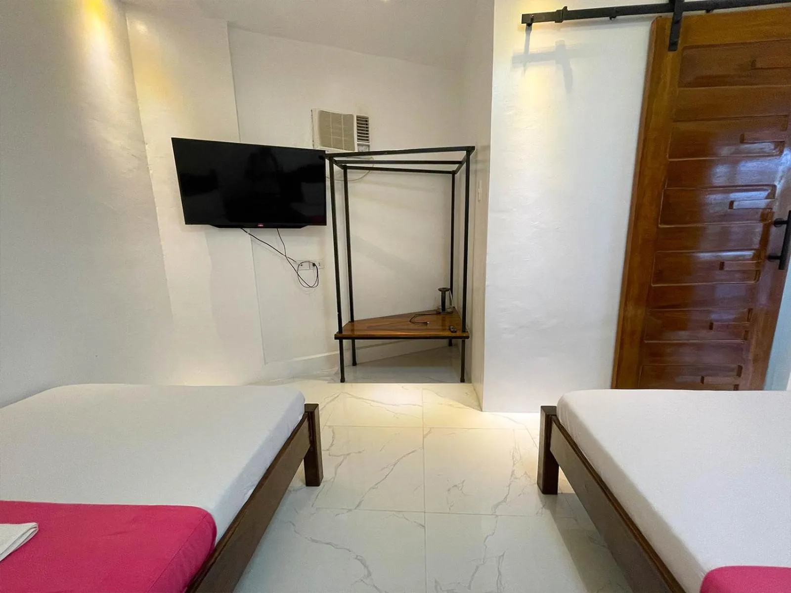 Bed in Agbing Seaside View Resort Puerto Galera powered by Cocotel