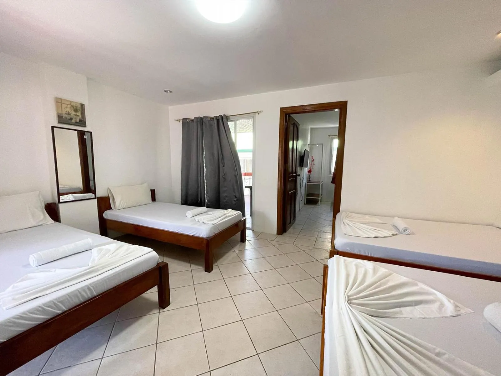 Bed in Agbing Seaside View Resort Puerto Galera powered by Cocotel