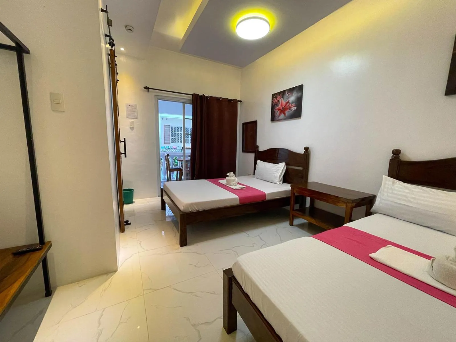 Bed in Agbing Seaside View Resort Puerto Galera powered by Cocotel