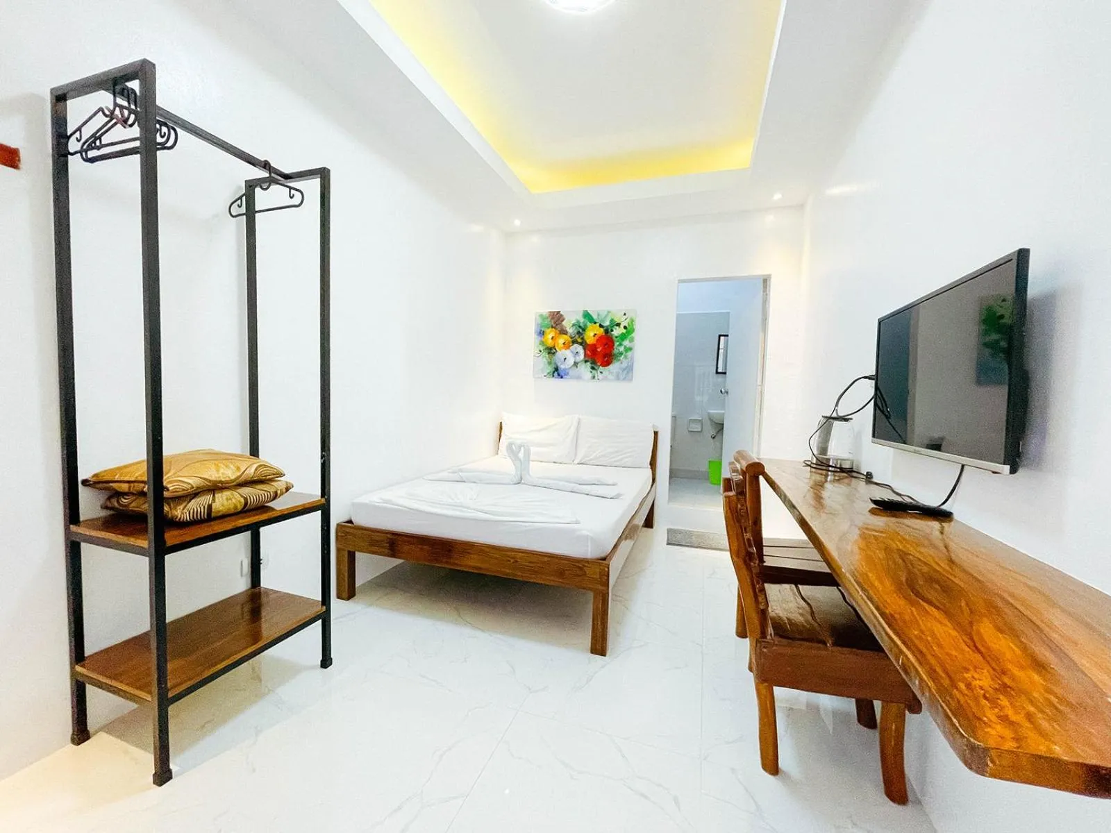 Bed in Agbing Seaside View Resort Puerto Galera powered by Cocotel