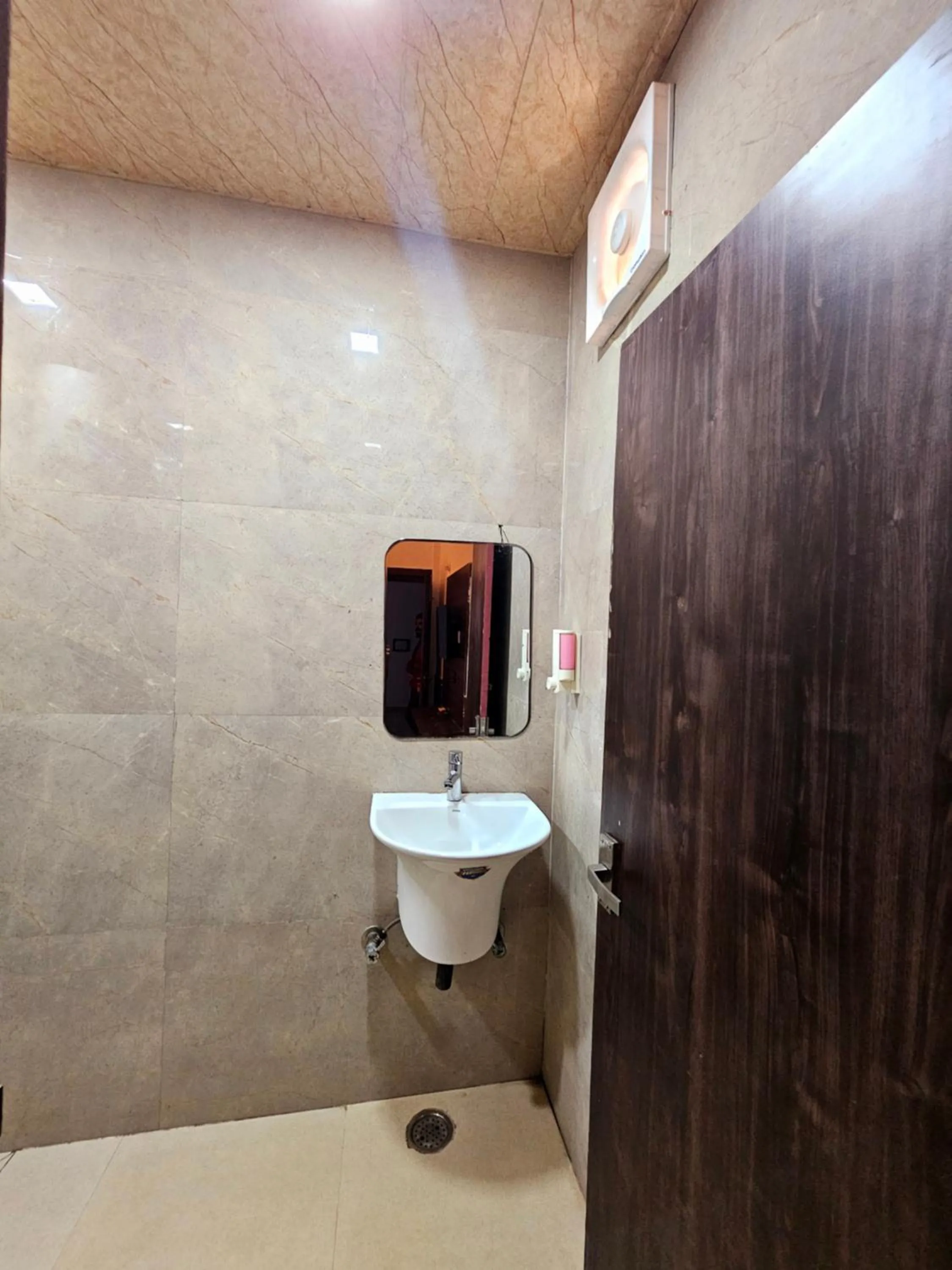 Shri Krishna Divine Dham