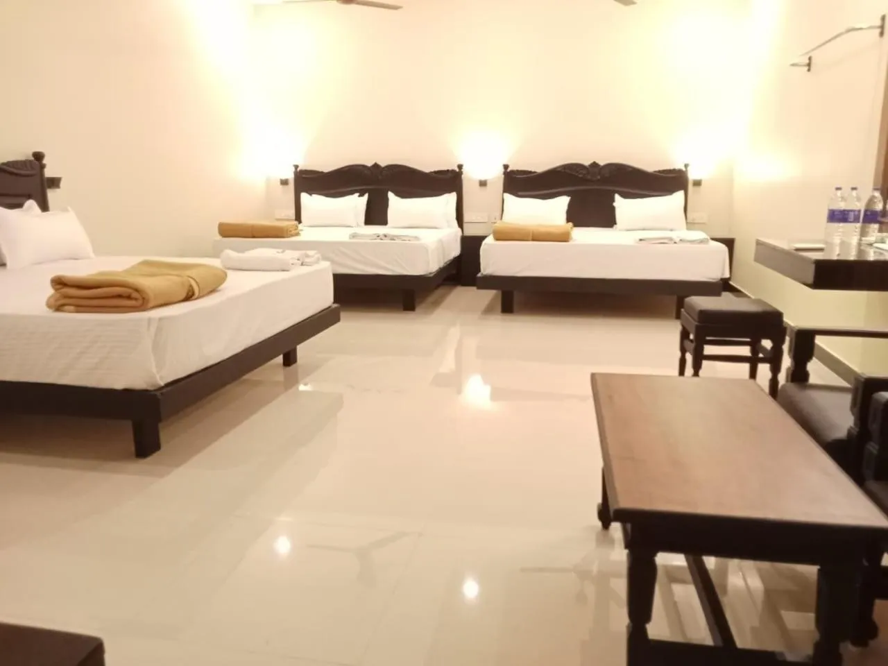 Bed in Hotel Sri Devi