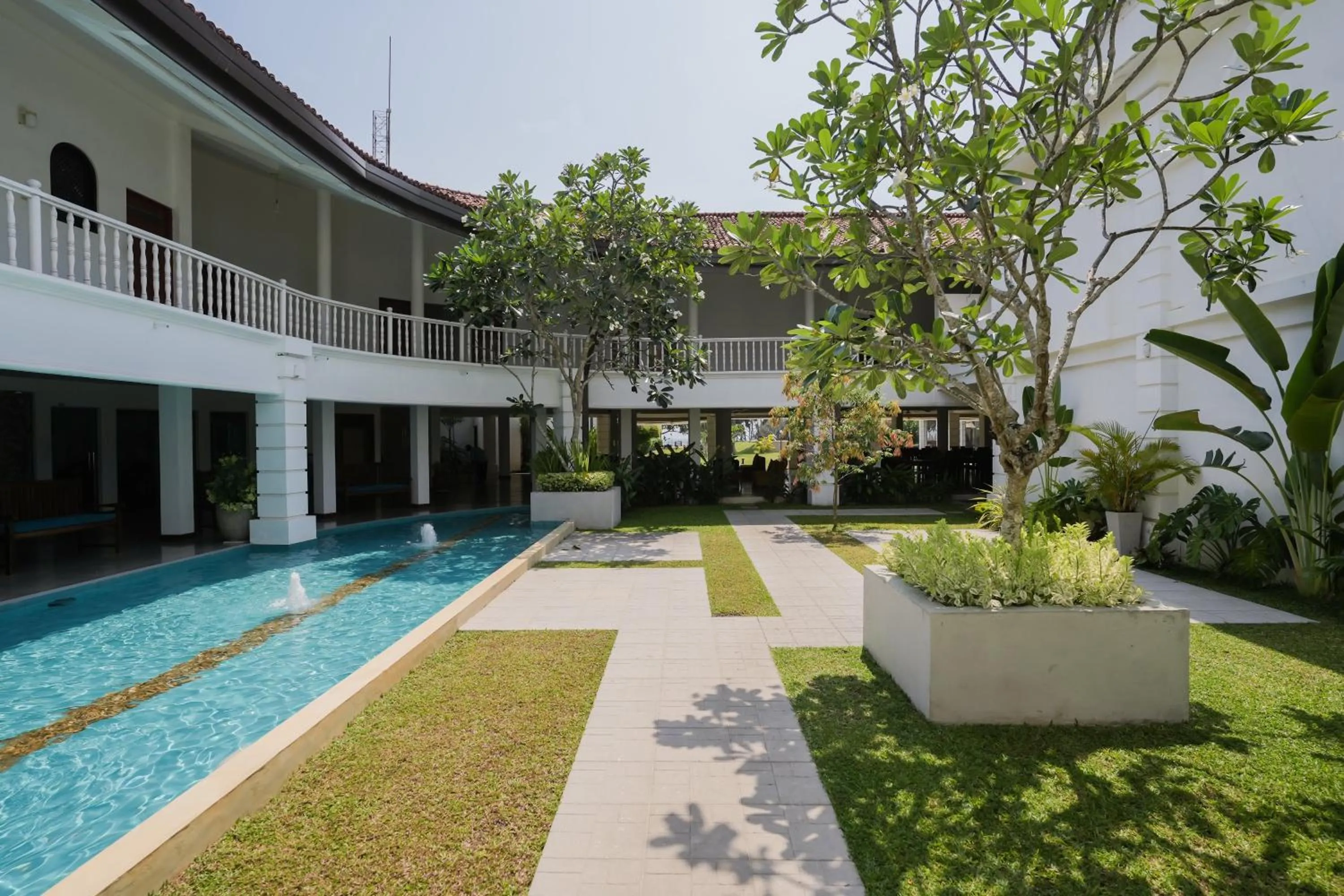 Property building in Hibiscus Beach Hotel & Villas