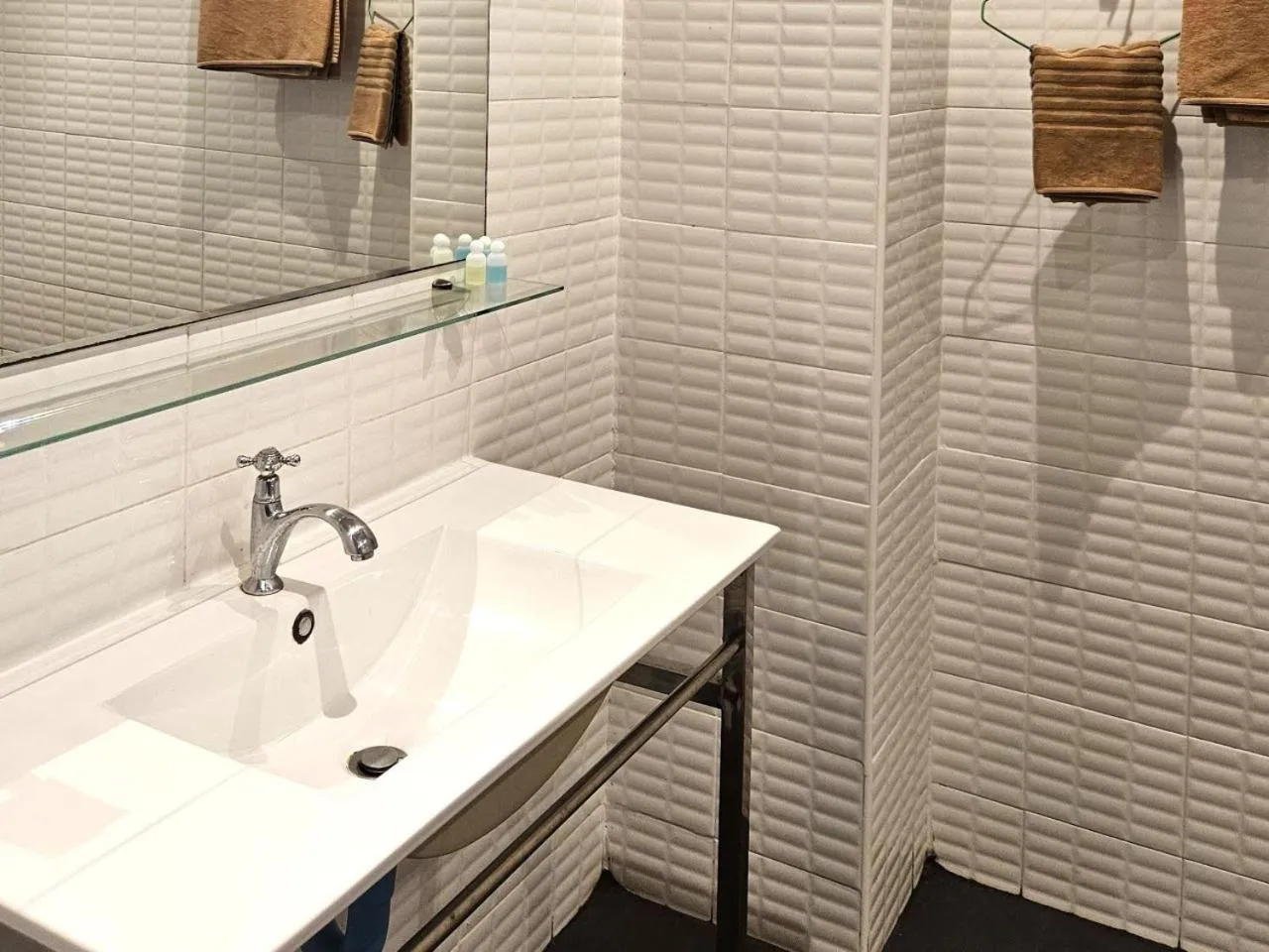 Bathroom in Al Fiore Guesthouse Pattaya